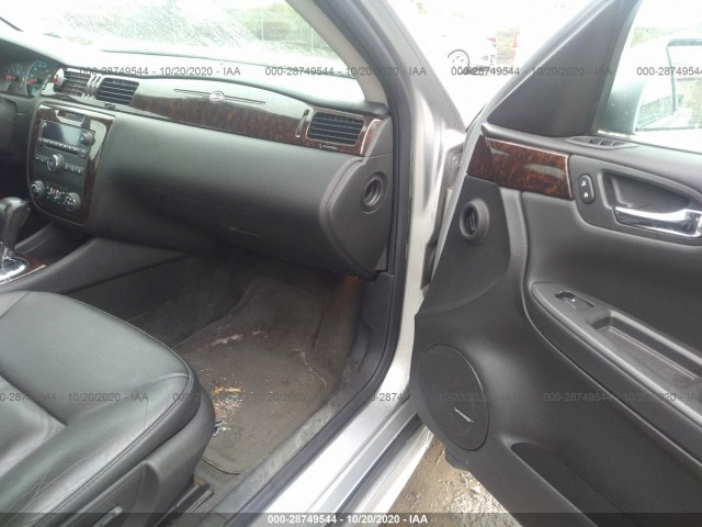 Photo 4 VIN: 2G1WC5E3XD1120182 - CHEVROLET IMPALA 