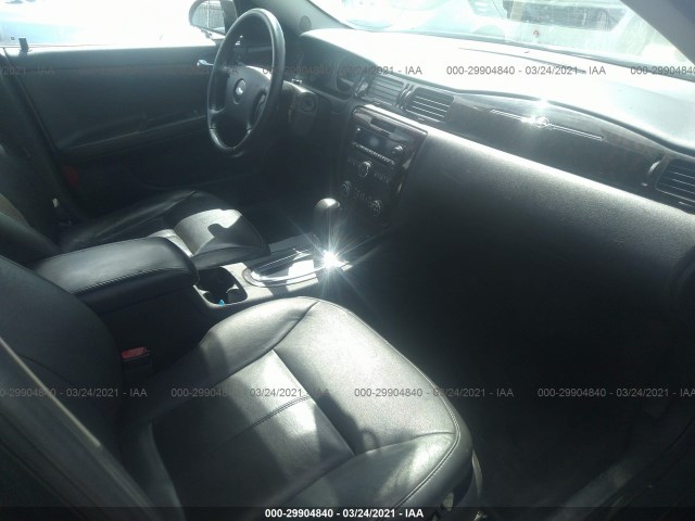 Photo 4 VIN: 2G1WC5E3XD1209007 - CHEVROLET IMPALA 