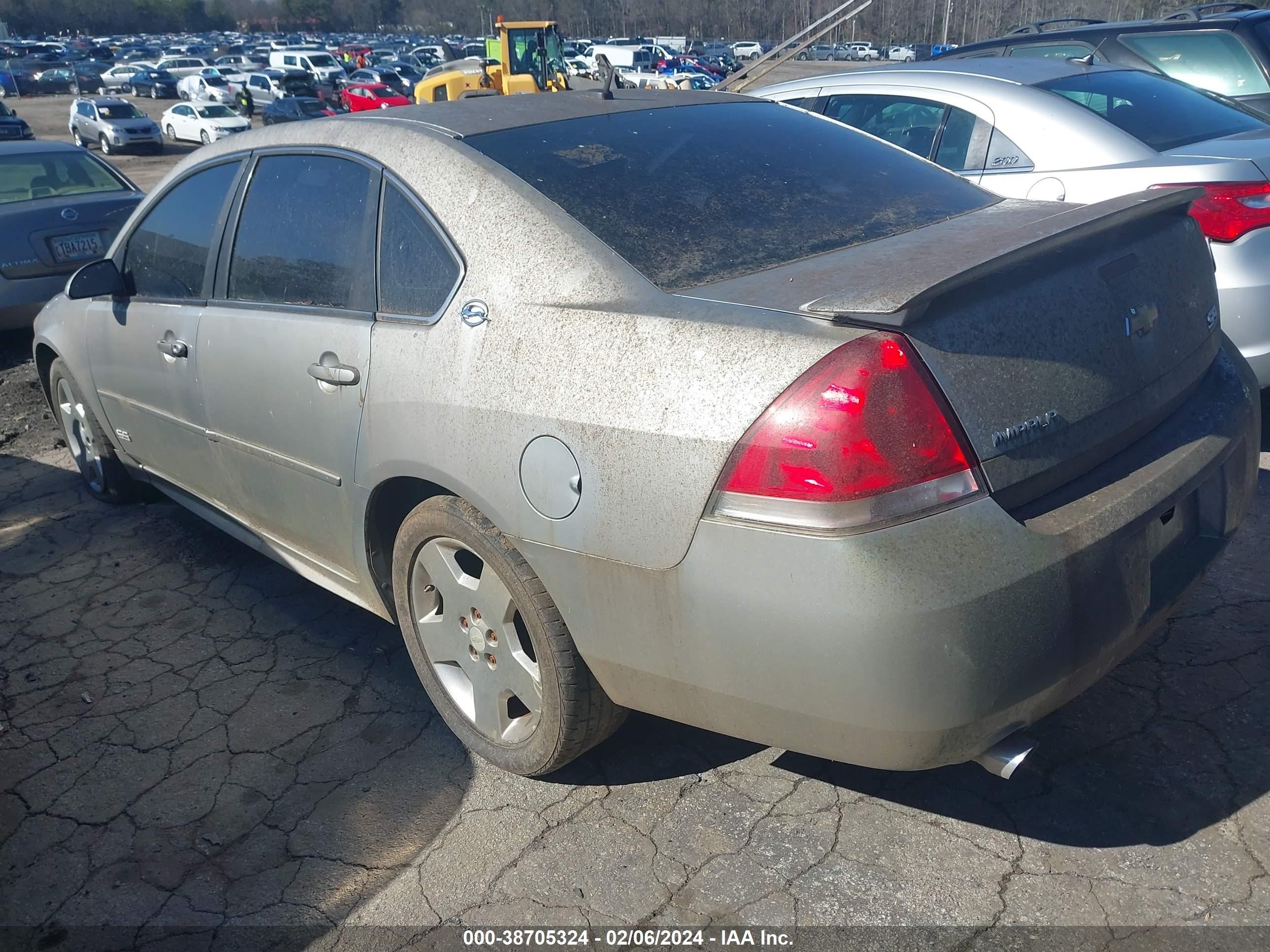 Photo 2 VIN: 2G1WD58C069143015 - CHEVROLET IMPALA 