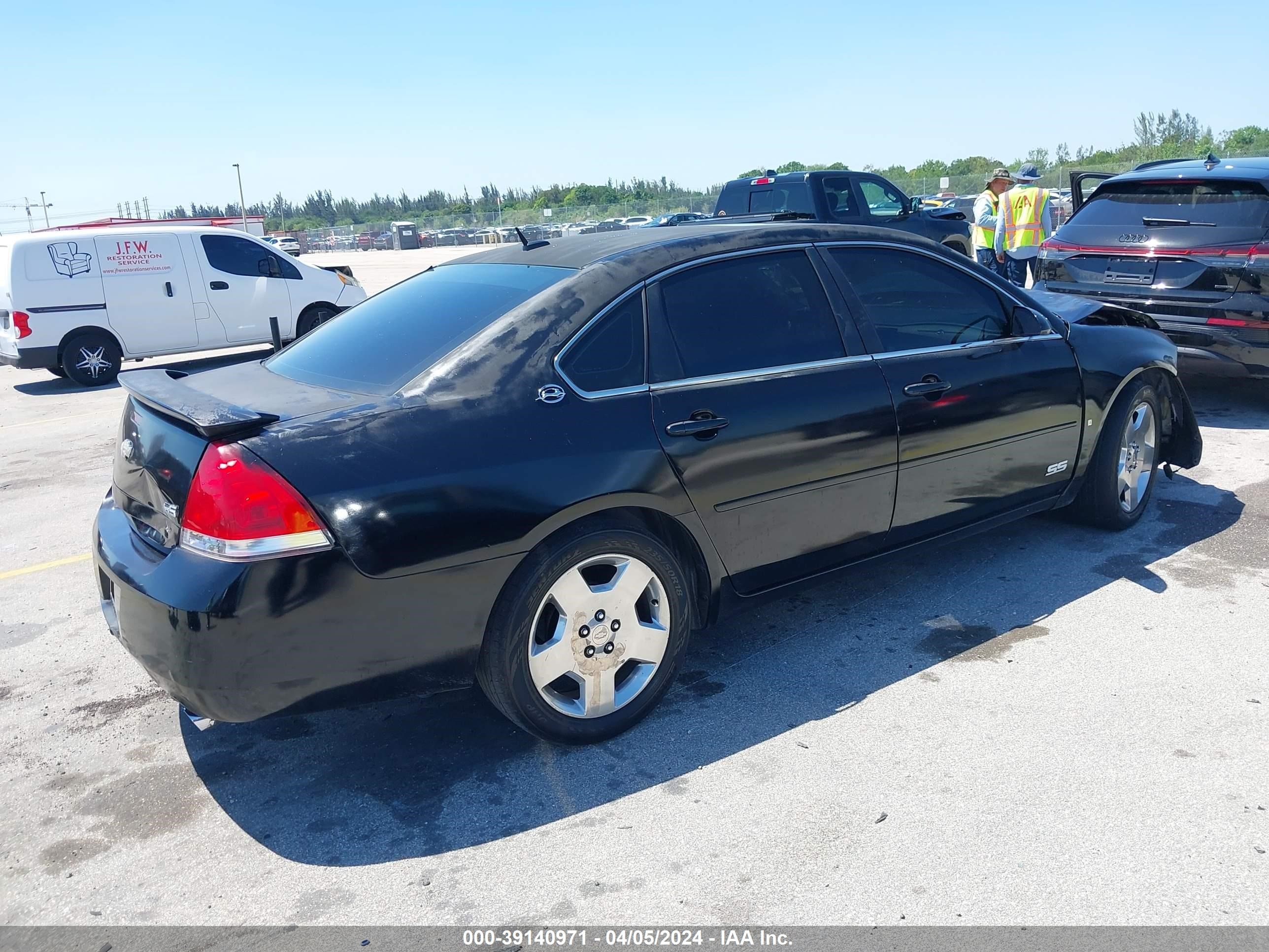 Photo 3 VIN: 2G1WD58C239336573 - CHEVROLET IMPALA 