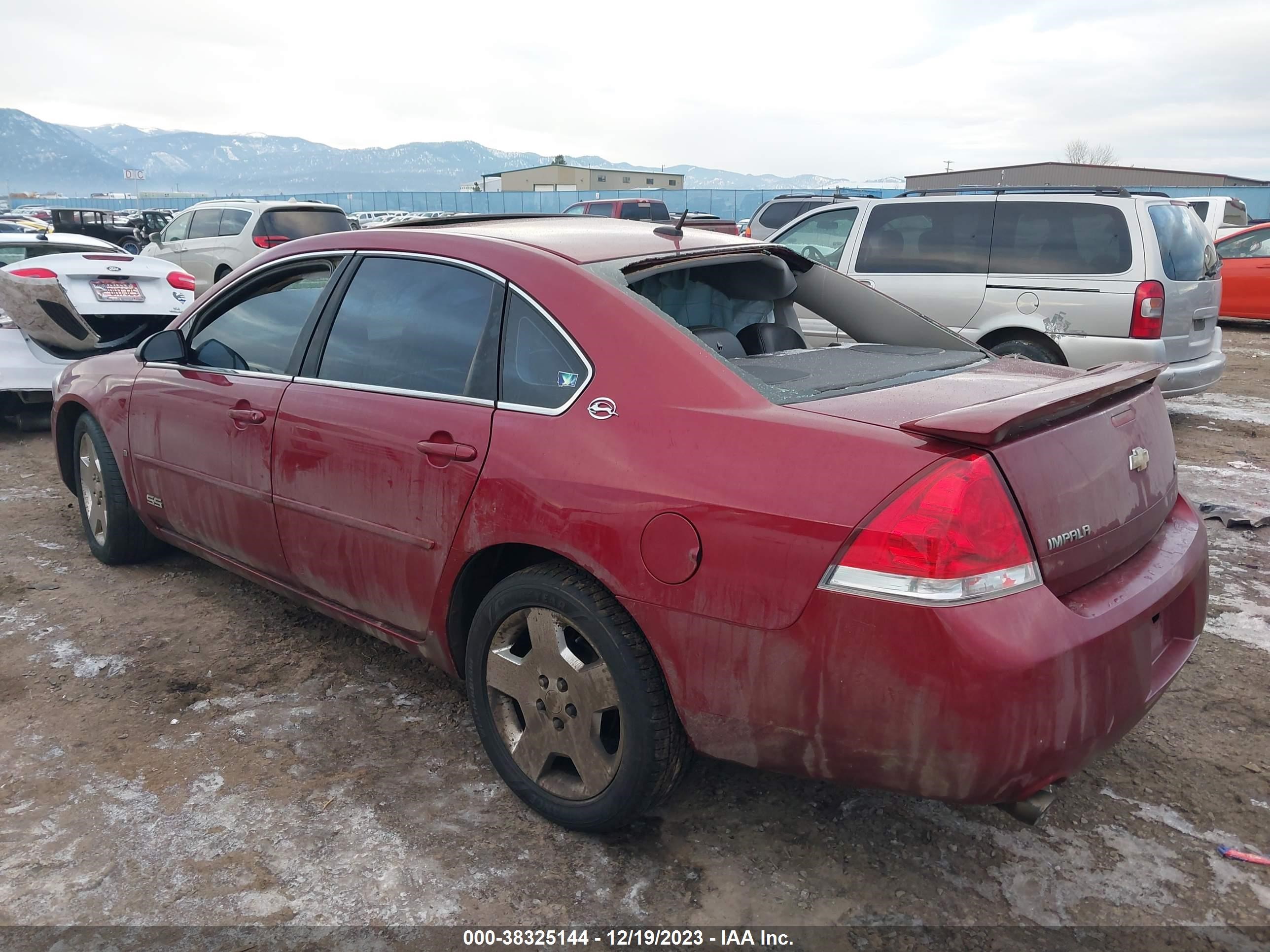 Photo 2 VIN: 2G1WD58C379240470 - CHEVROLET IMPALA 