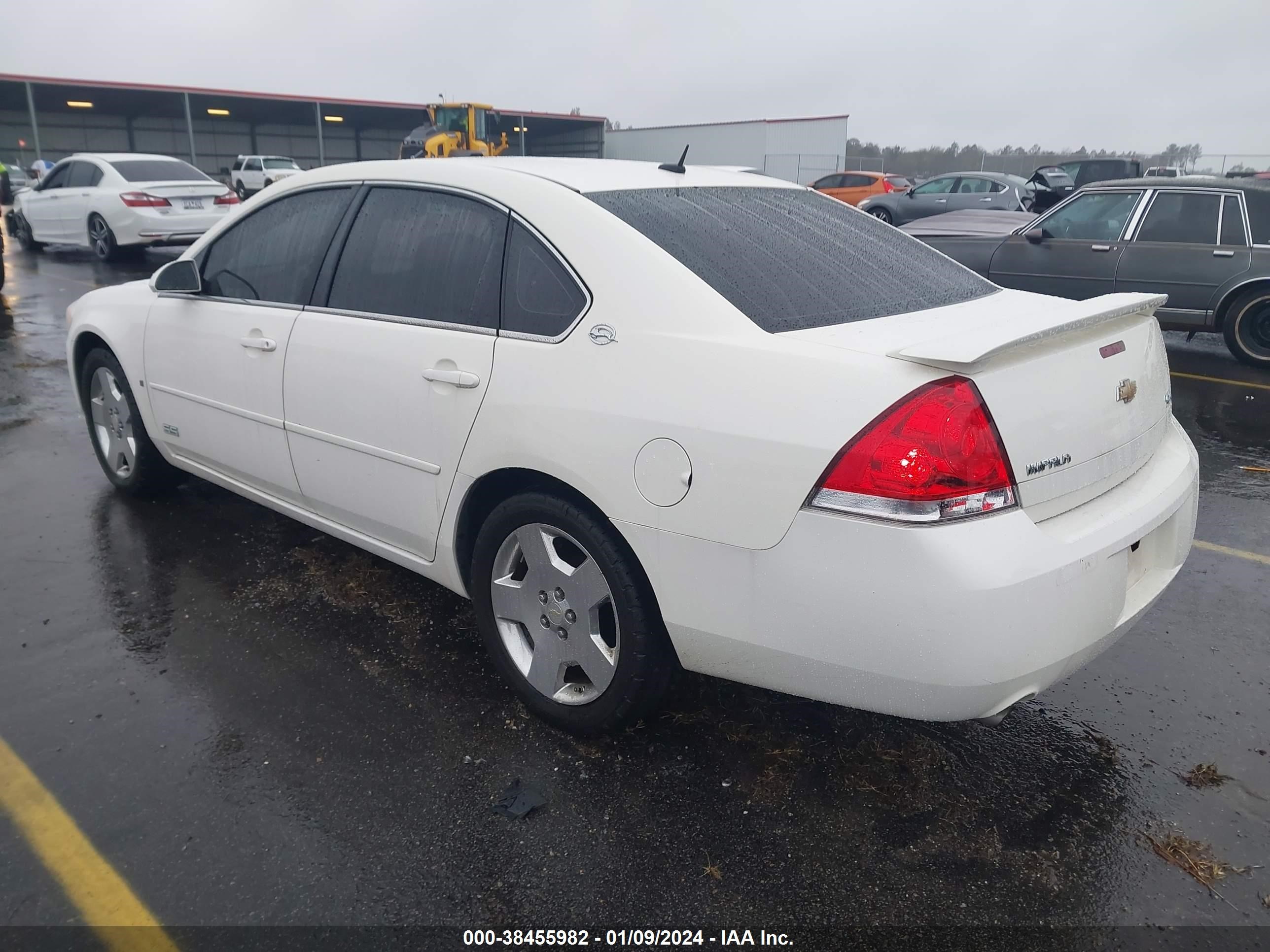 Photo 2 VIN: 2G1WD58C379252408 - CHEVROLET IMPALA 