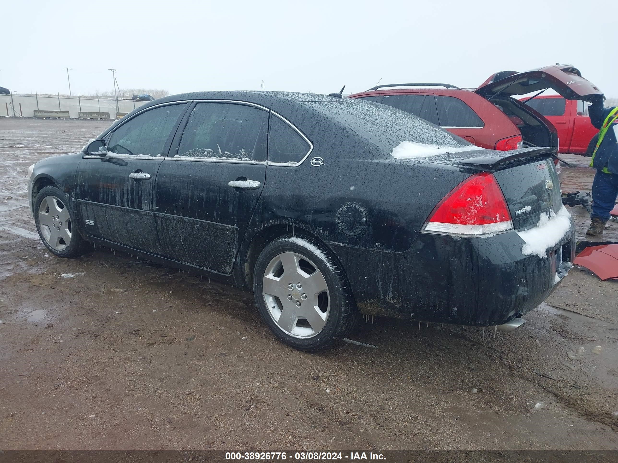 Photo 2 VIN: 2G1WD58C679130836 - CHEVROLET IMPALA 