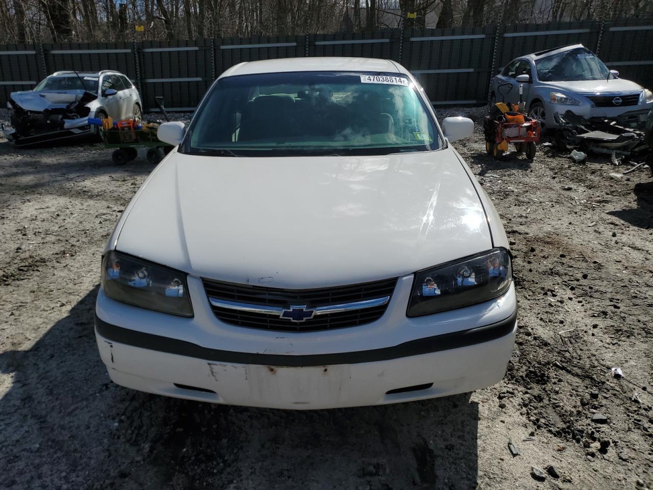 Photo 4 VIN: 2G1WF52E349104355 - CHEVROLET IMPALA 