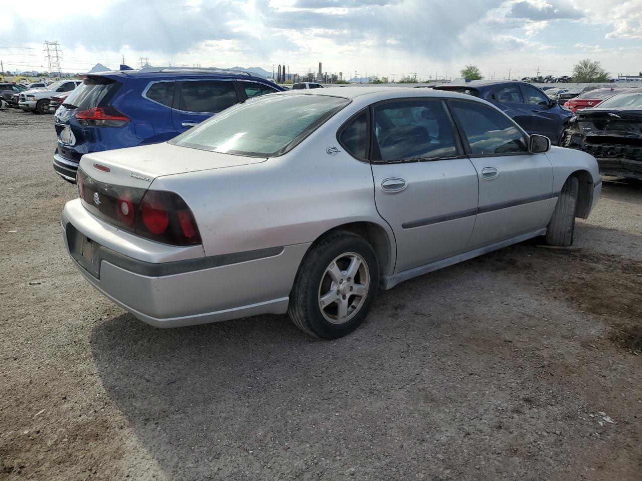 Photo 2 VIN: 2G1WF55E639296963 - CHEVROLET IMPALA 