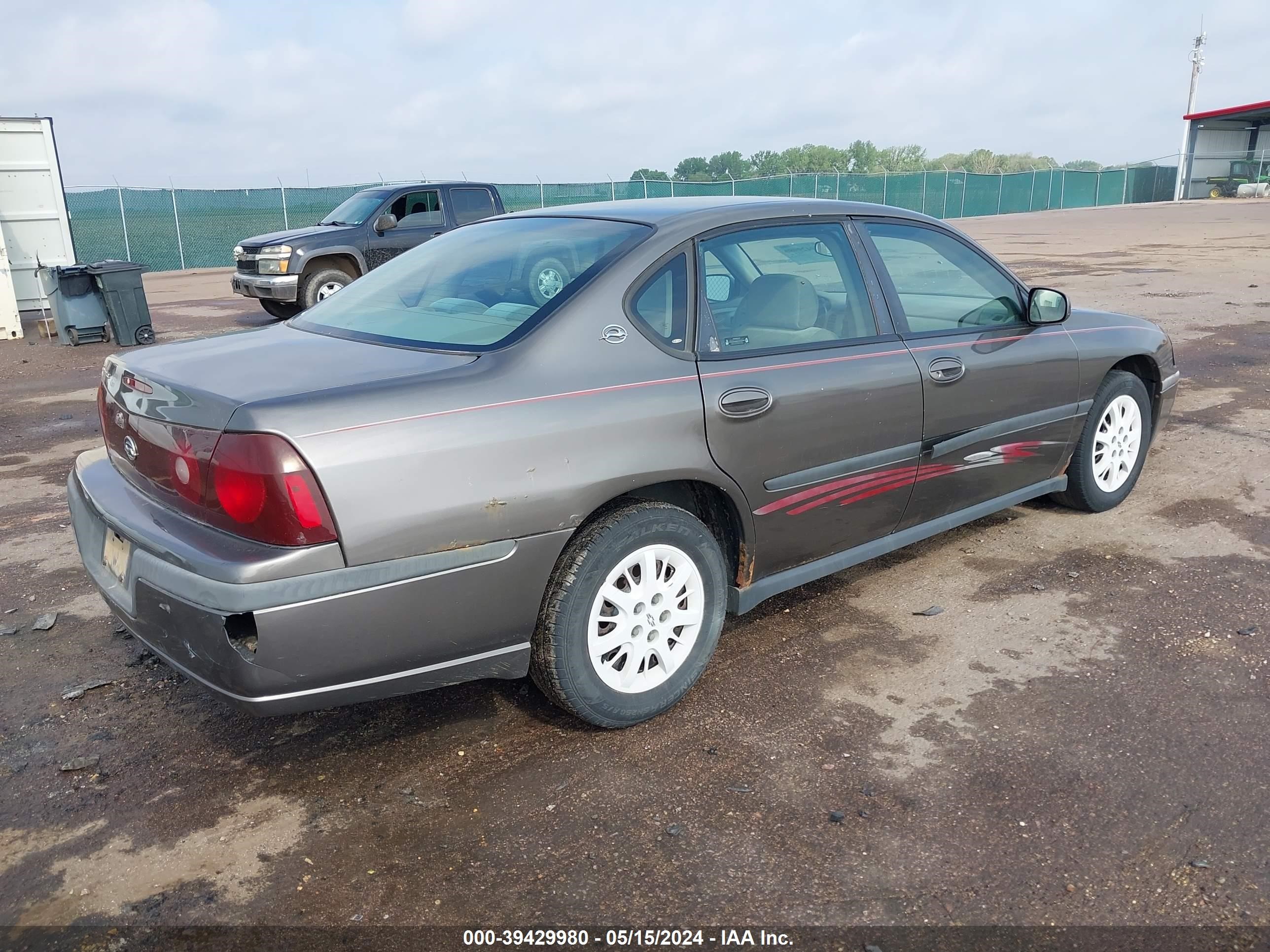 Photo 3 VIN: 2G1WF55E729139019 - CHEVROLET IMPALA 