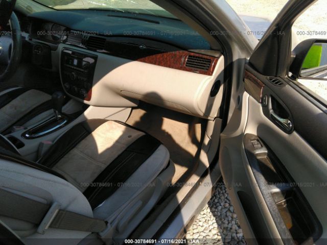 Photo 4 VIN: 2G1WF5E30C1325404 - CHEVROLET IMPALA 