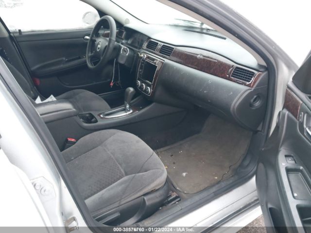 Photo 4 VIN: 2G1WF5E32C1159905 - CHEVROLET IMPALA 