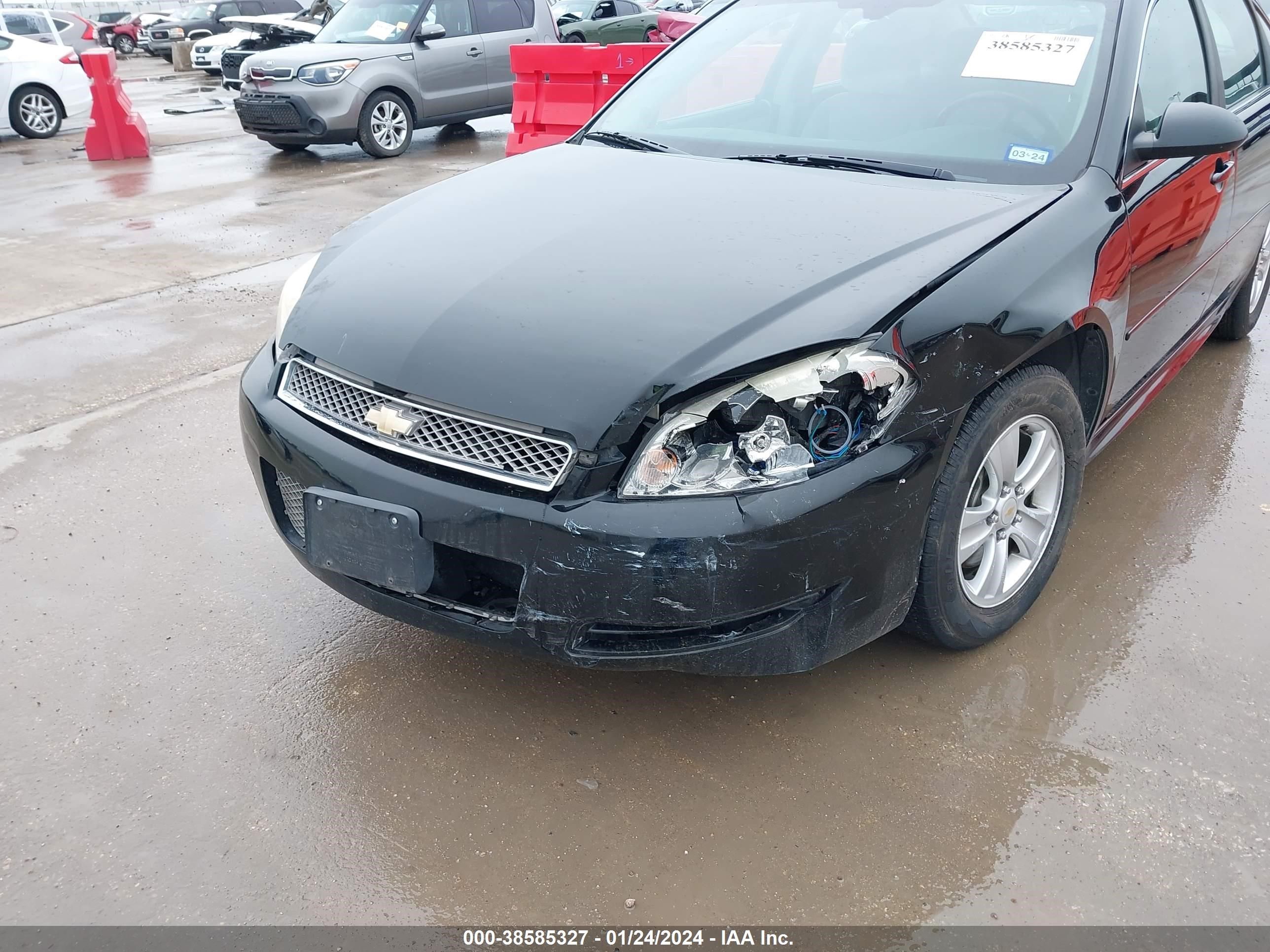 Photo 5 VIN: 2G1WF5E33C1117663 - CHEVROLET IMPALA 