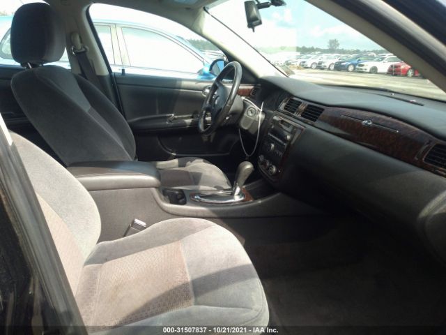 Photo 4 VIN: 2G1WF5E33C1160948 - CHEVROLET IMPALA 