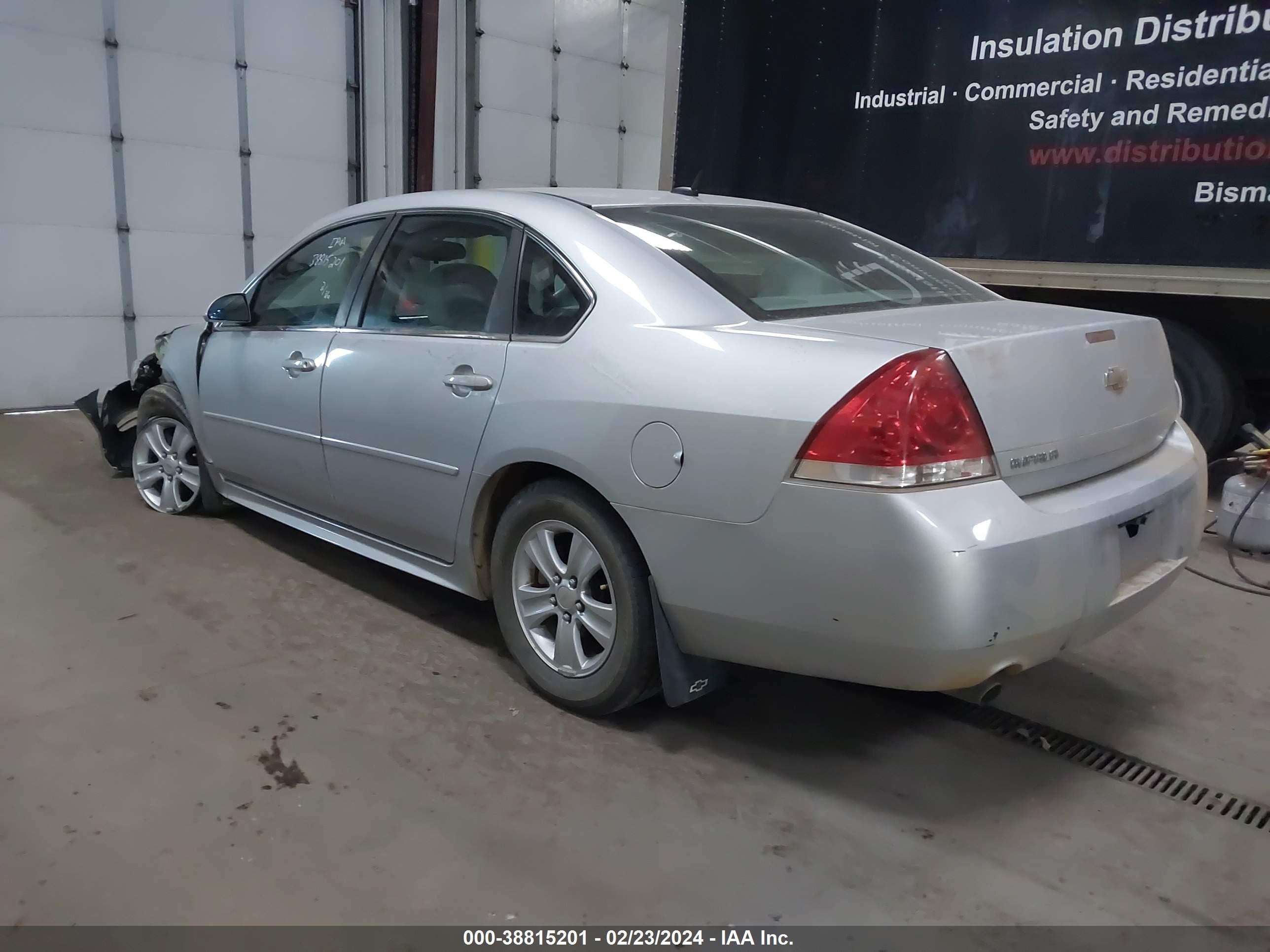 Photo 2 VIN: 2G1WF5E33D1102585 - CHEVROLET IMPALA 