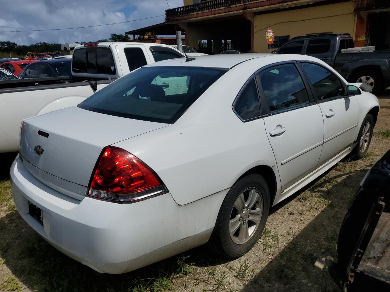 Photo 2 VIN: 2G1WF5E33D1254569 - CHEVROLET IMPALA 