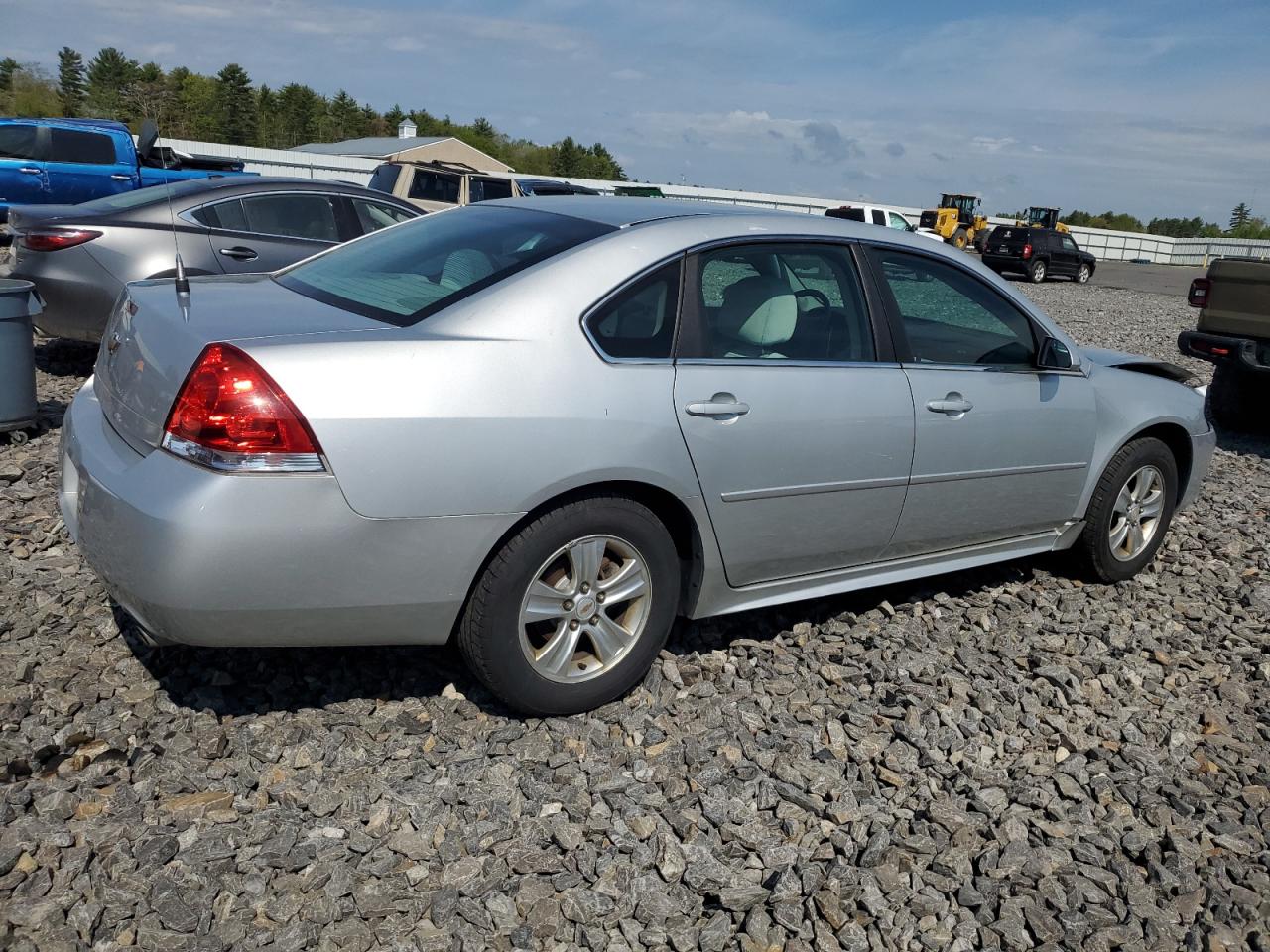 Photo 2 VIN: 2G1WF5E35C1136344 - CHEVROLET IMPALA 