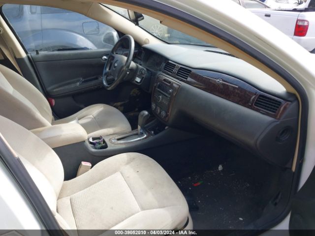 Photo 4 VIN: 2G1WF5E35C1287748 - CHEVROLET IMPALA 