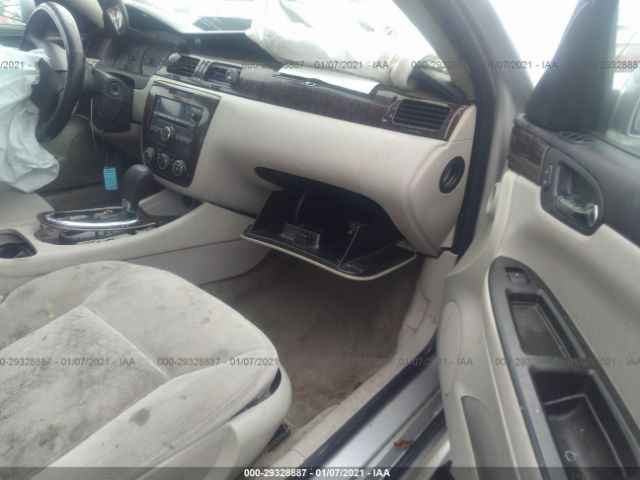 Photo 4 VIN: 2G1WF5E36C1335838 - CHEVROLET IMPALA 