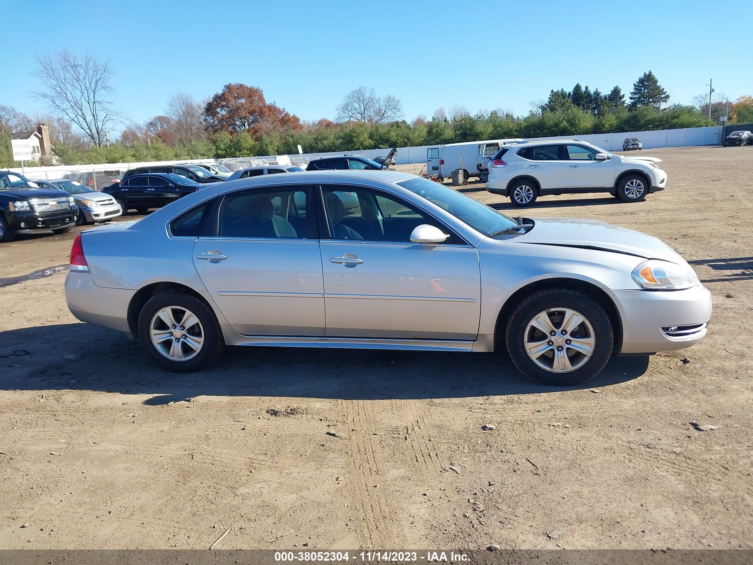 Photo 12 VIN: 2G1WF5E37C1306994 - CHEVROLET IMPALA 