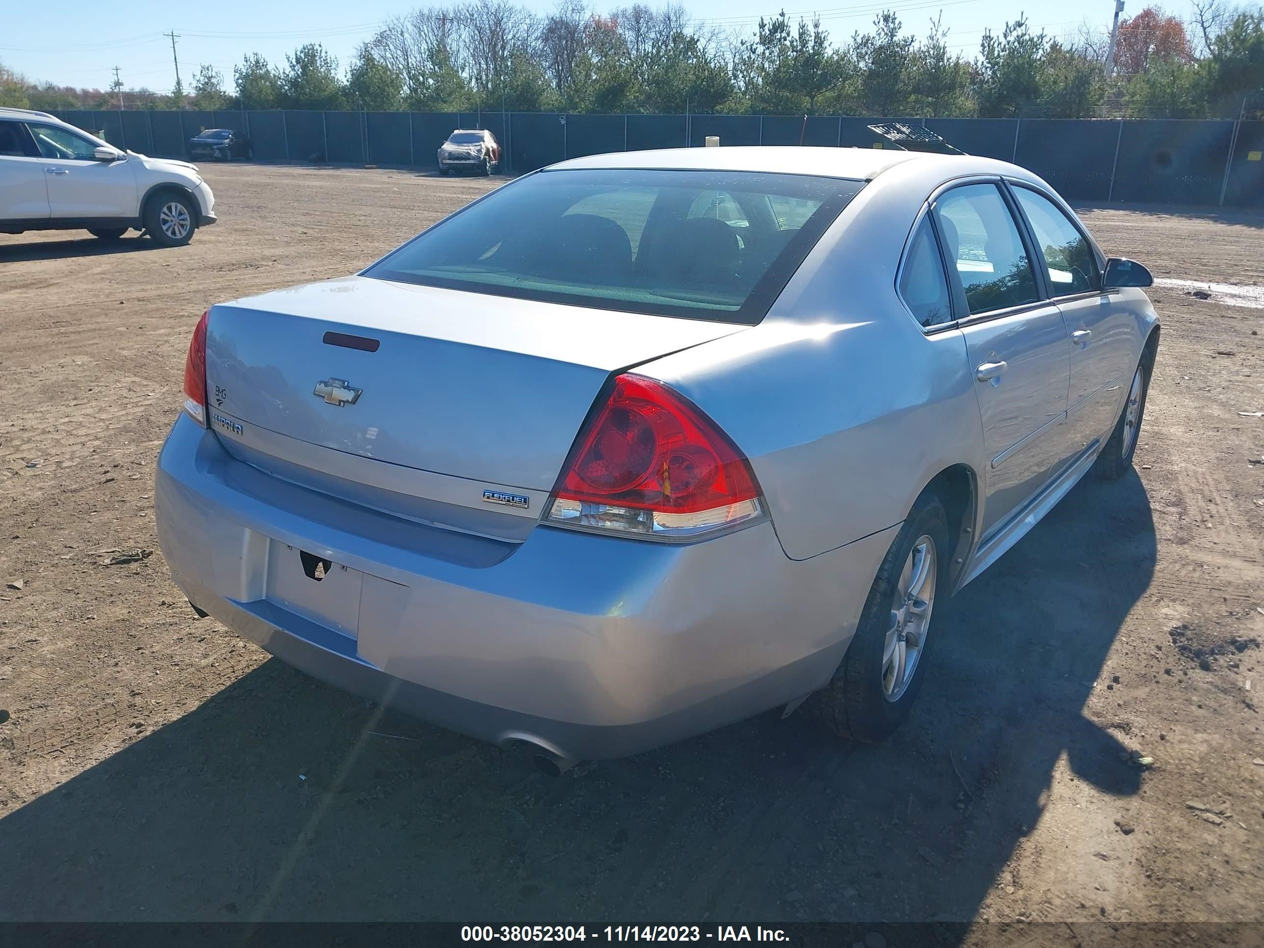 Photo 3 VIN: 2G1WF5E37C1306994 - CHEVROLET IMPALA 