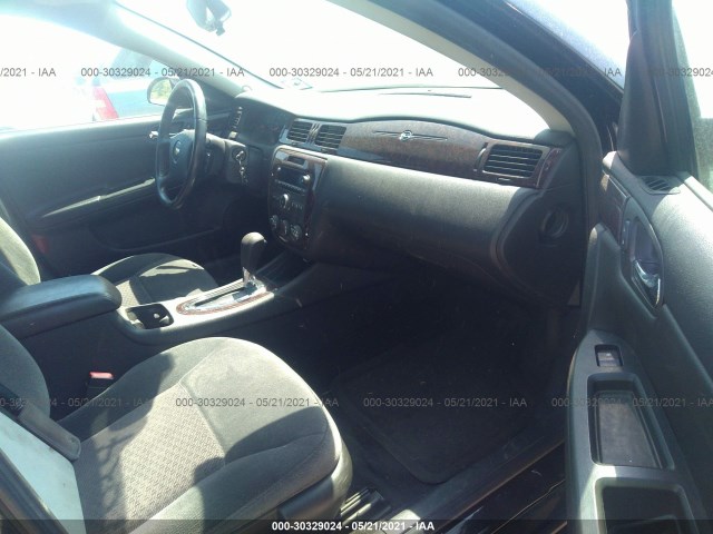 Photo 4 VIN: 2G1WF5E38C1119506 - CHEVROLET IMPALA 