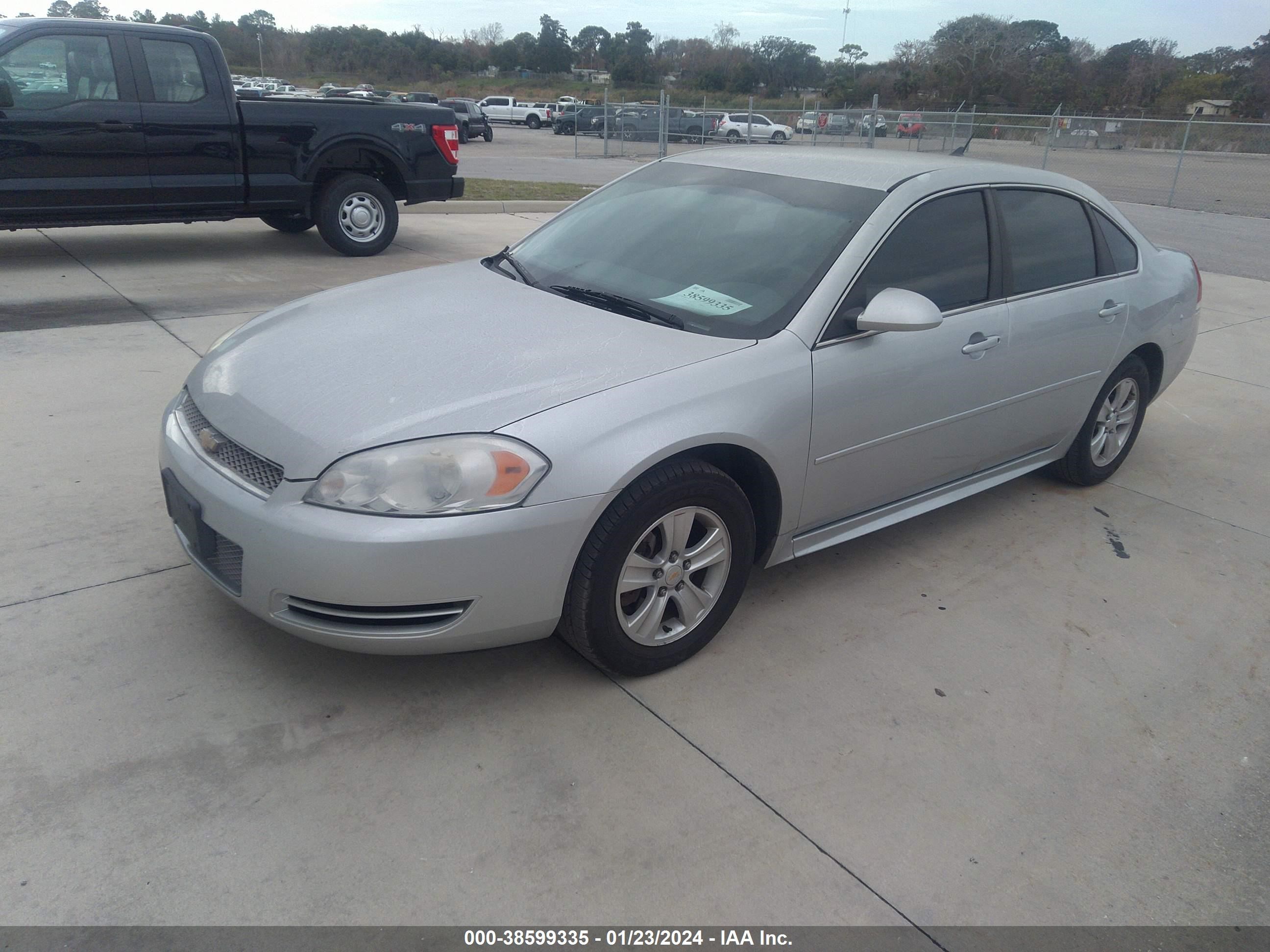 Photo 1 VIN: 2G1WF5E39C1282682 - CHEVROLET IMPALA 