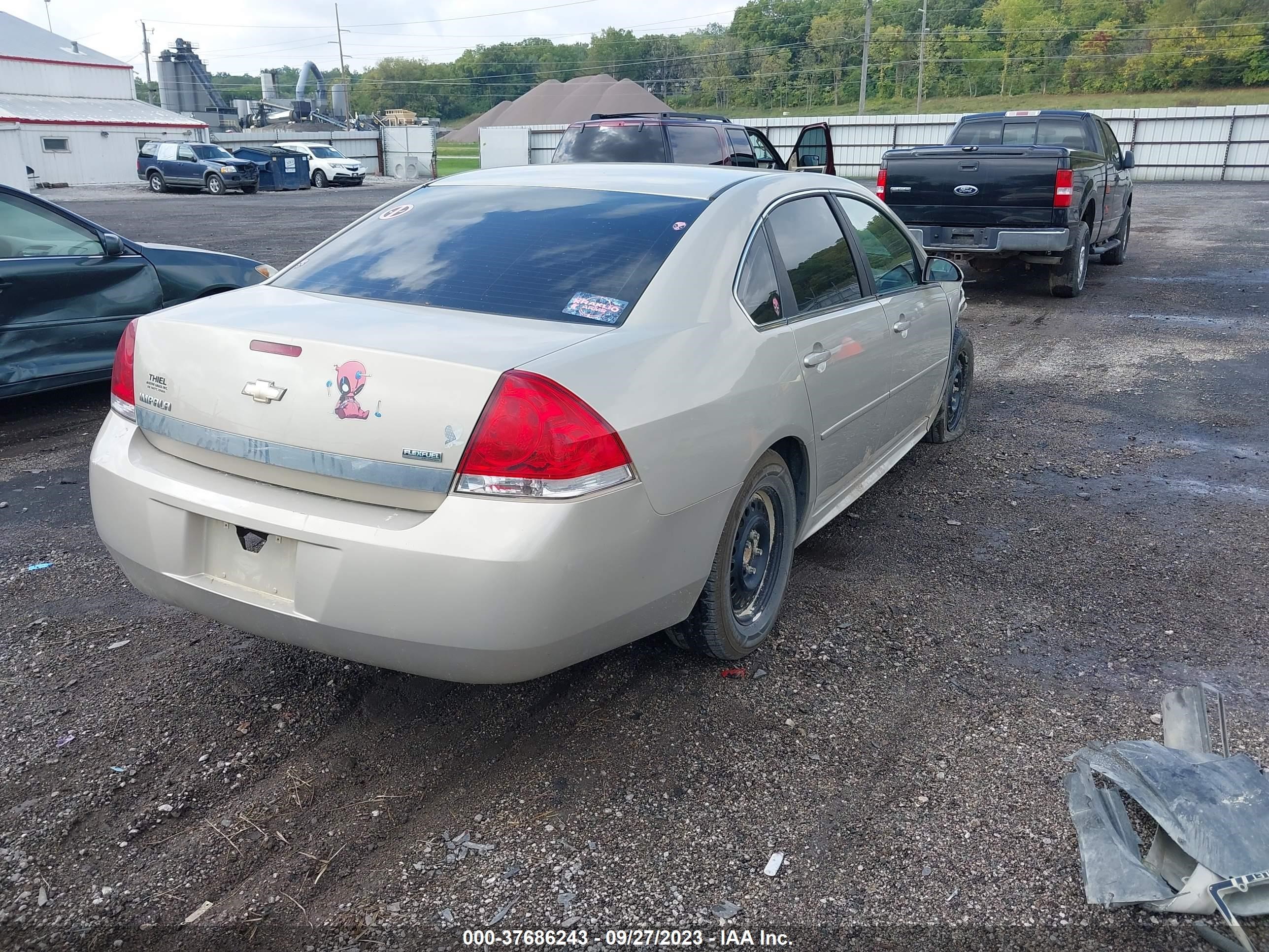 Photo 3 VIN: 2G1WF5EK1B1249813 - CHEVROLET IMPALA 