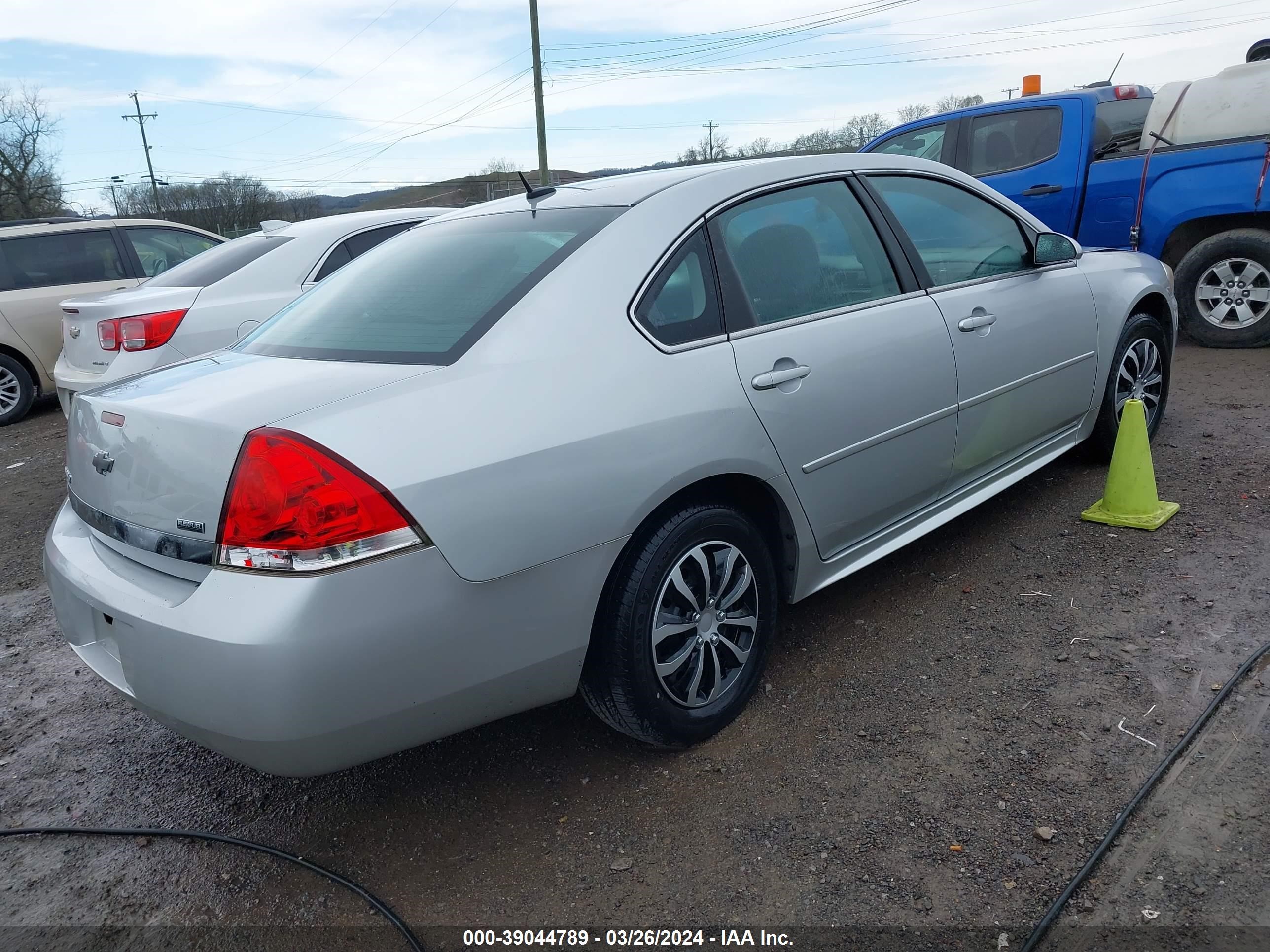 Photo 3 VIN: 2G1WF5EK2B1139790 - CHEVROLET IMPALA 