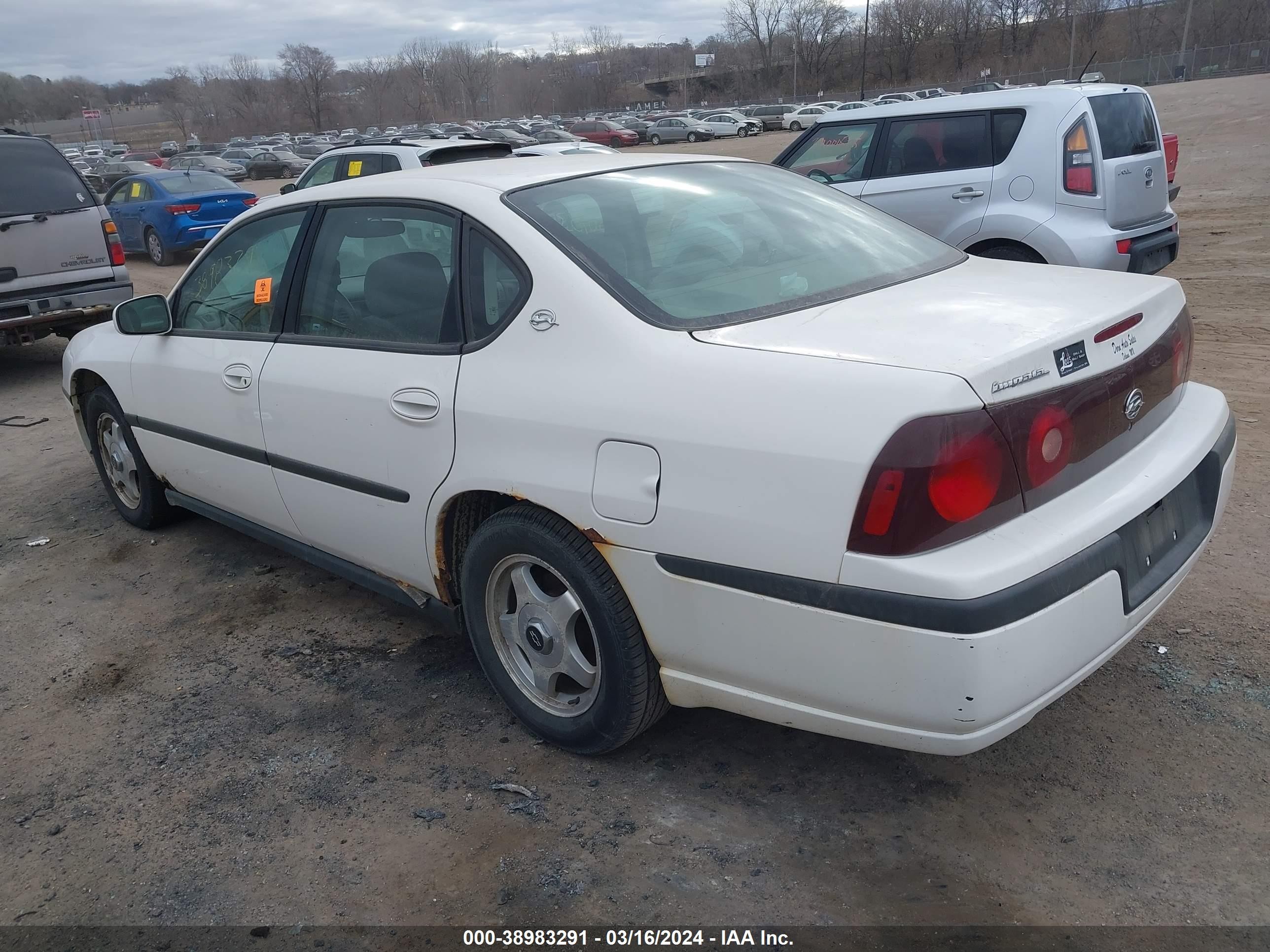 Photo 2 VIN: 2G1WFS2E939029920 - CHEVROLET IMPALA 