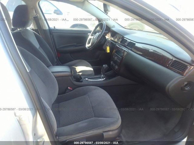 Photo 4 VIN: 2G1WG5E30C1226840 - CHEVROLET IMPALA 