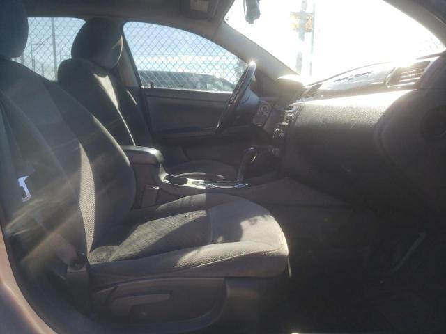 Photo 4 VIN: 2G1WG5E32C1242330 - CHEVROLET IMPALA LT 