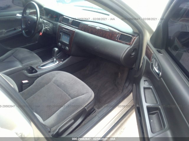 Photo 4 VIN: 2G1WG5E33C1245723 - CHEVROLET IMPALA 