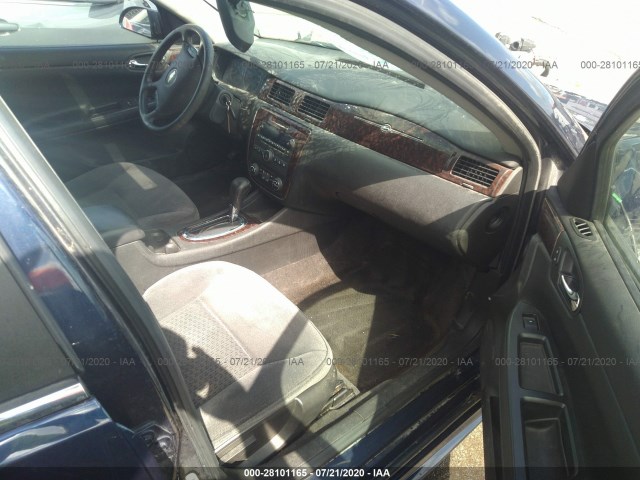 Photo 4 VIN: 2G1WG5E33C1280570 - CHEVROLET IMPALA 