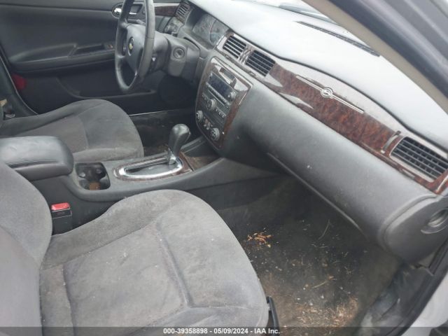 Photo 4 VIN: 2G1WG5E34C1131701 - CHEVROLET IMPALA 