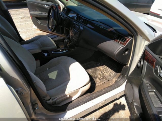 Photo 4 VIN: 2G1WG5E38C1140532 - CHEVROLET IMPALA 