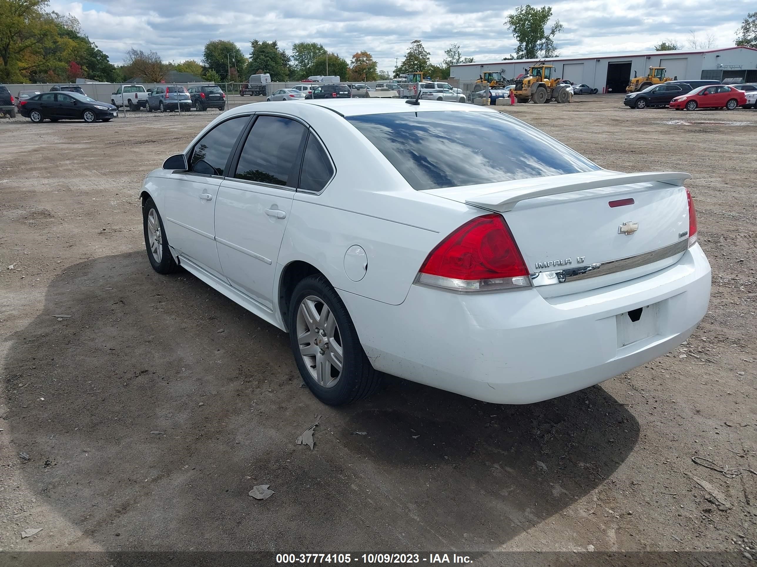 Photo 2 VIN: 2G1WG5EK2B1182409 - CHEVROLET IMPALA 