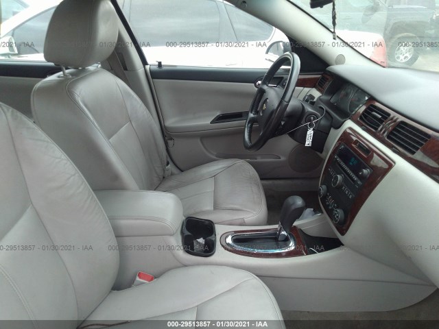 Photo 4 VIN: 2G1WG5EK3B1278405 - CHEVROLET IMPALA 