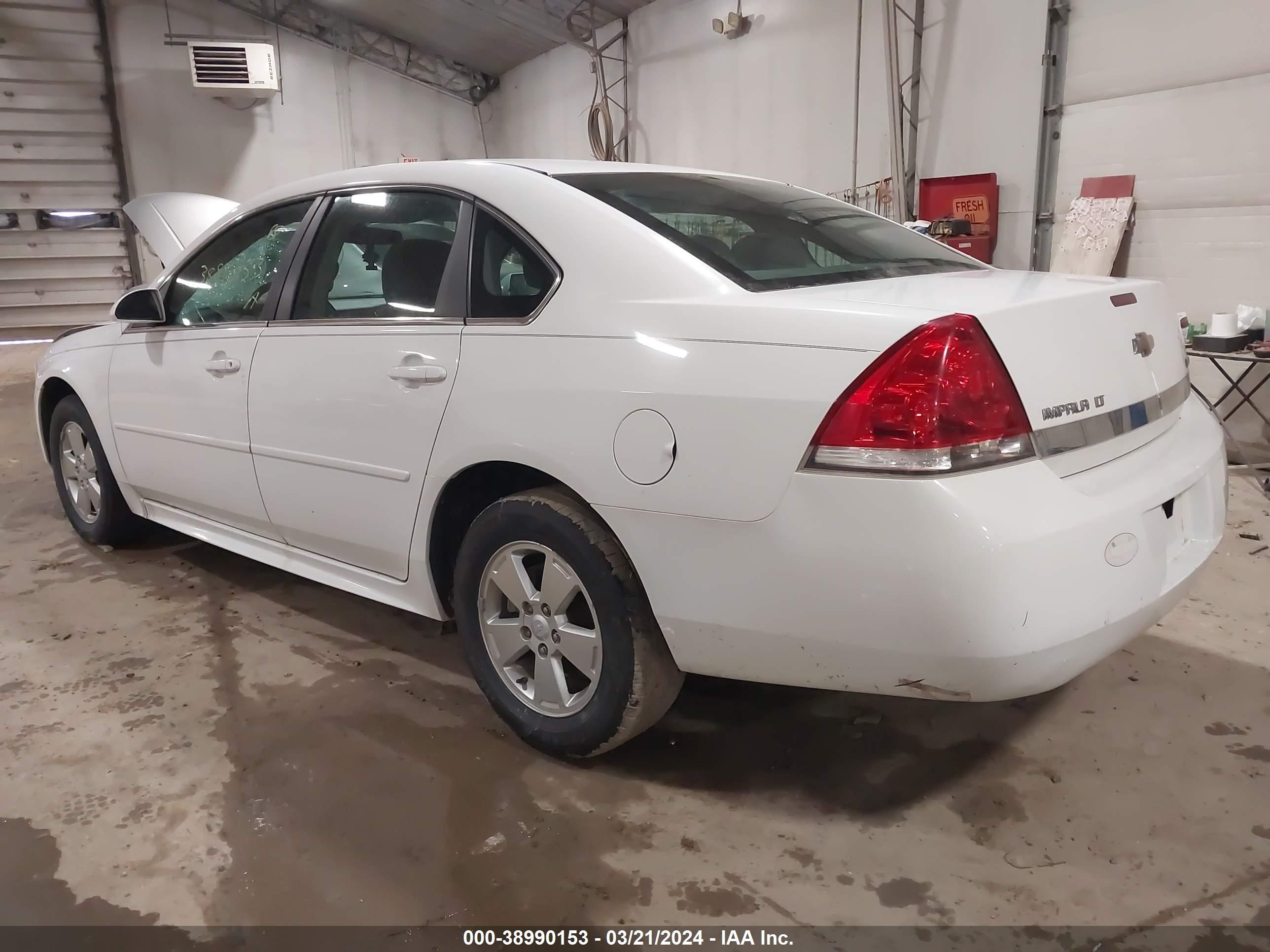 Photo 2 VIN: 2G1WG5EK3B1285502 - CHEVROLET IMPALA 