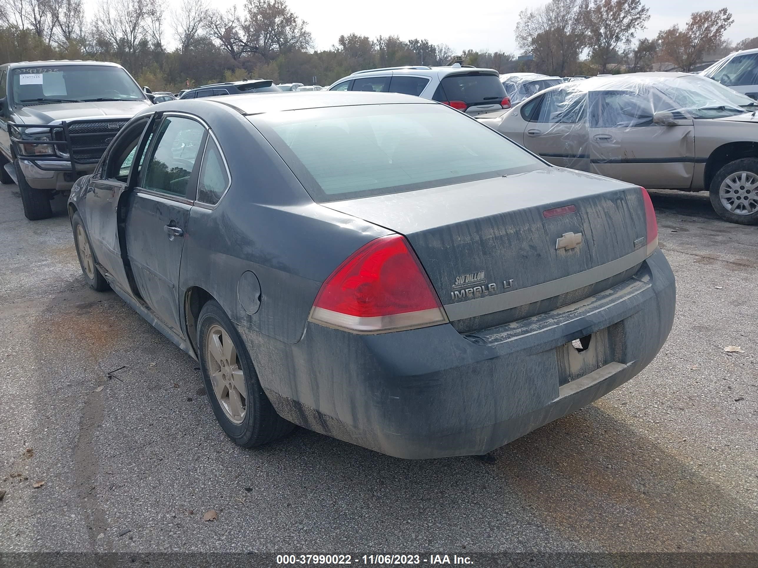 Photo 2 VIN: 2G1WG5EK5B1170576 - CHEVROLET IMPALA 