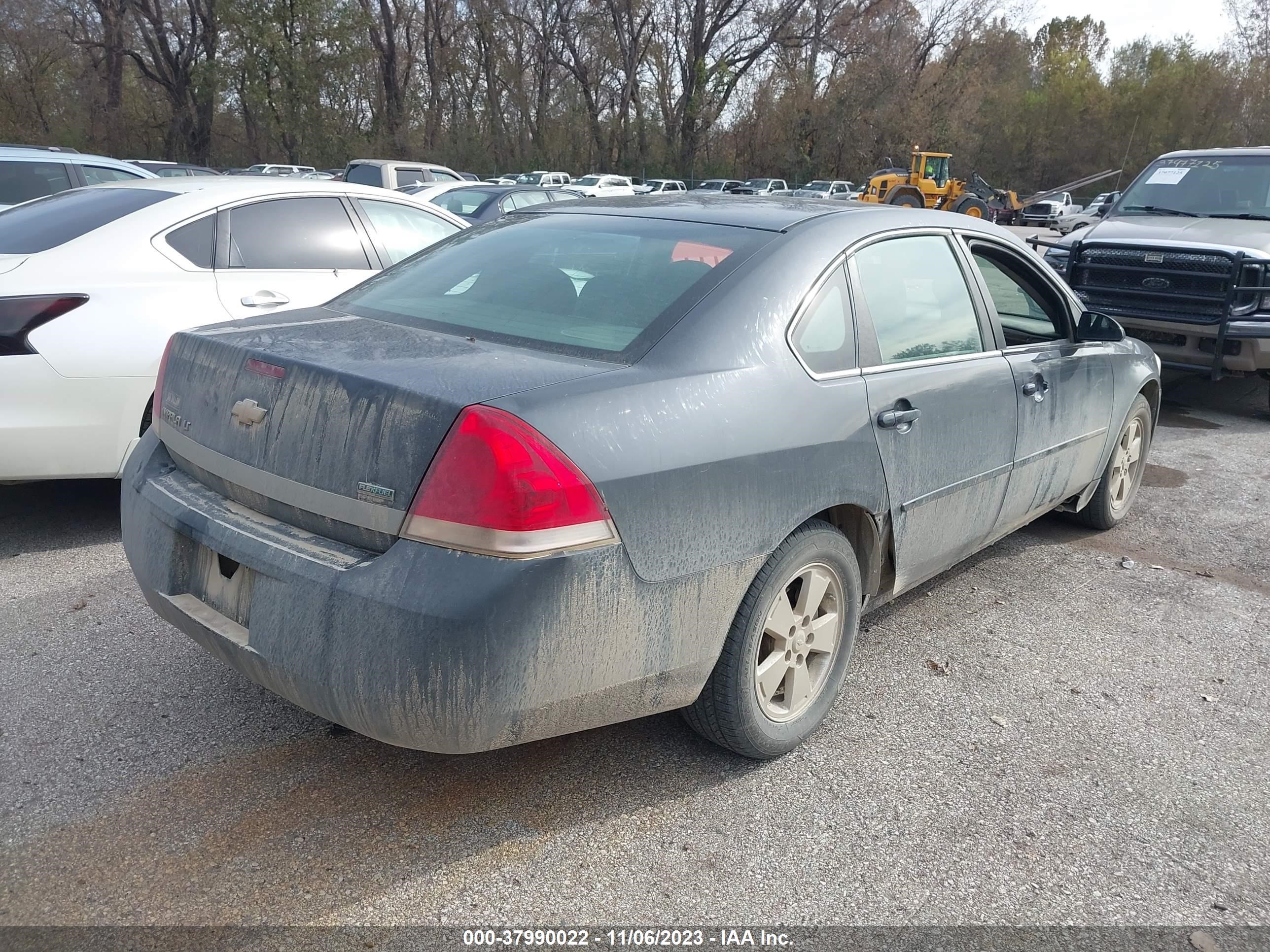 Photo 3 VIN: 2G1WG5EK5B1170576 - CHEVROLET IMPALA 