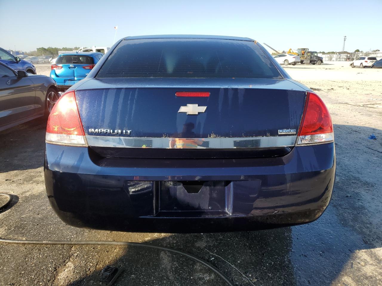 Photo 5 VIN: 2G1WG5EK8B1211945 - CHEVROLET IMPALA 