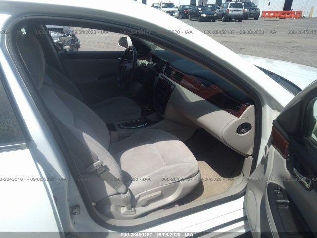 Photo 4 VIN: 2G1WG5EKXB1224745 - CHEVROLET IMPALA 