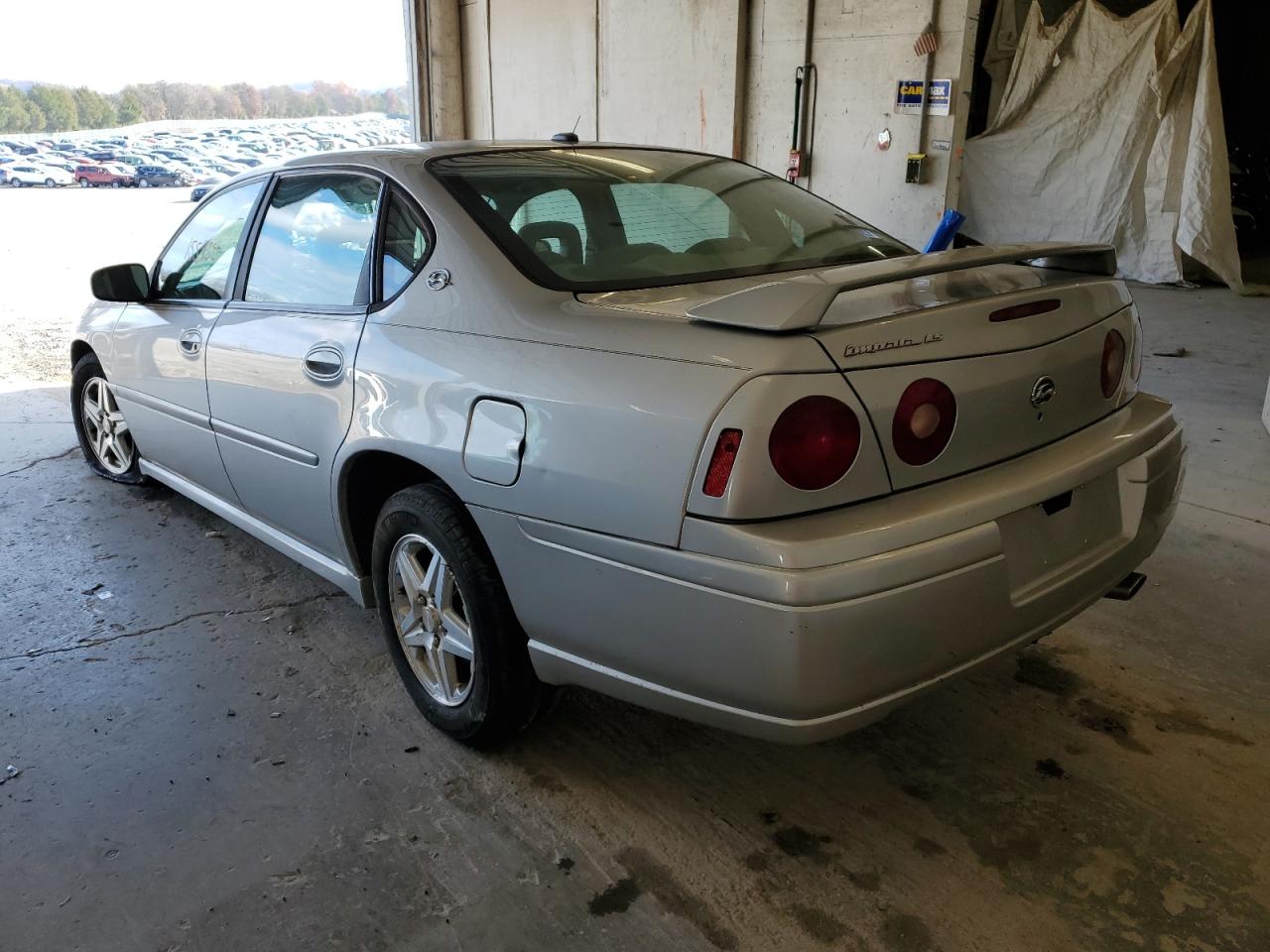 Photo 2 VIN: 2G1WH52K159162496 - CHEVROLET IMPALA 