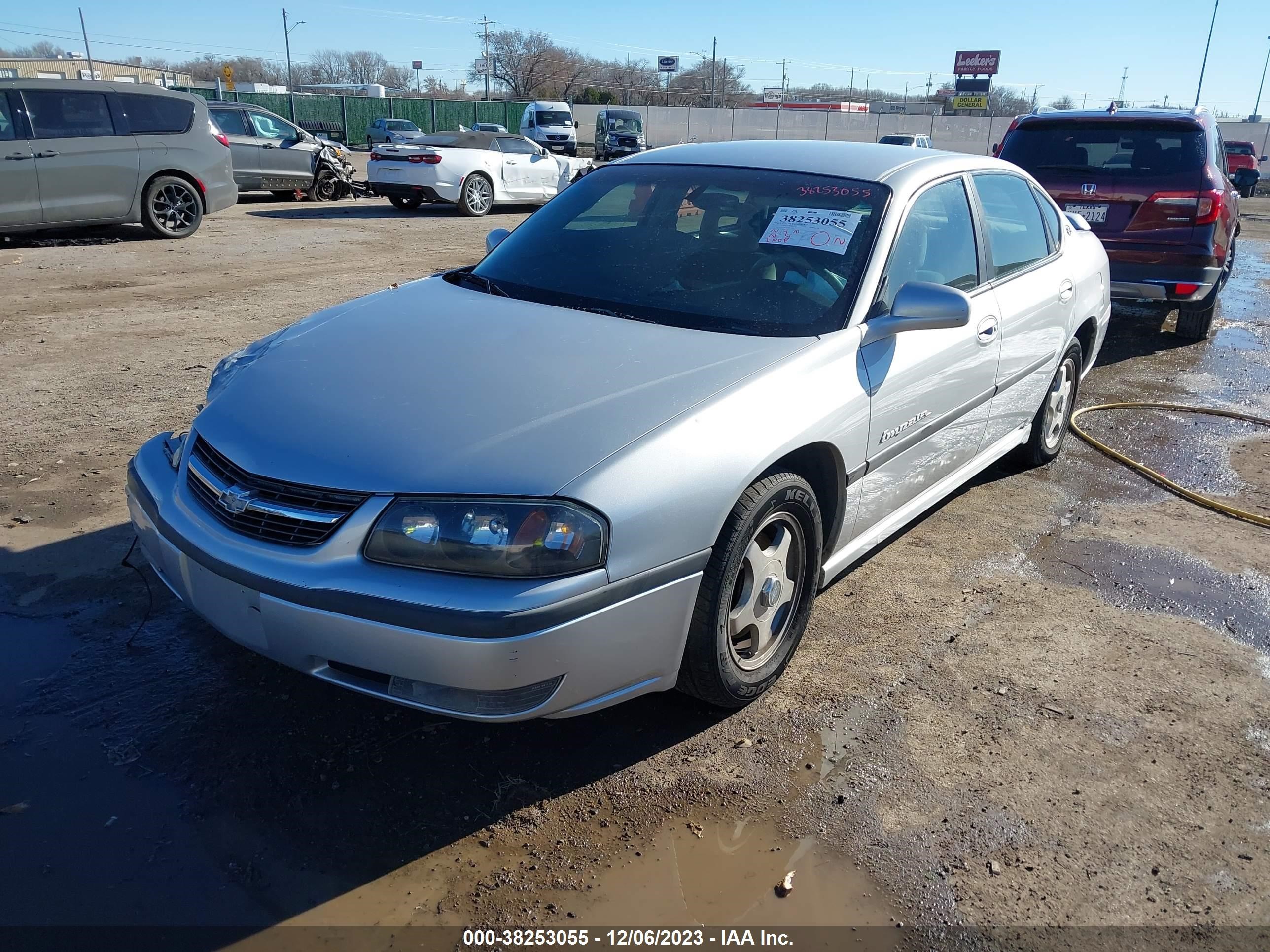 Photo 1 VIN: 2G1WH55K1Y9382415 - CHEVROLET IMPALA 