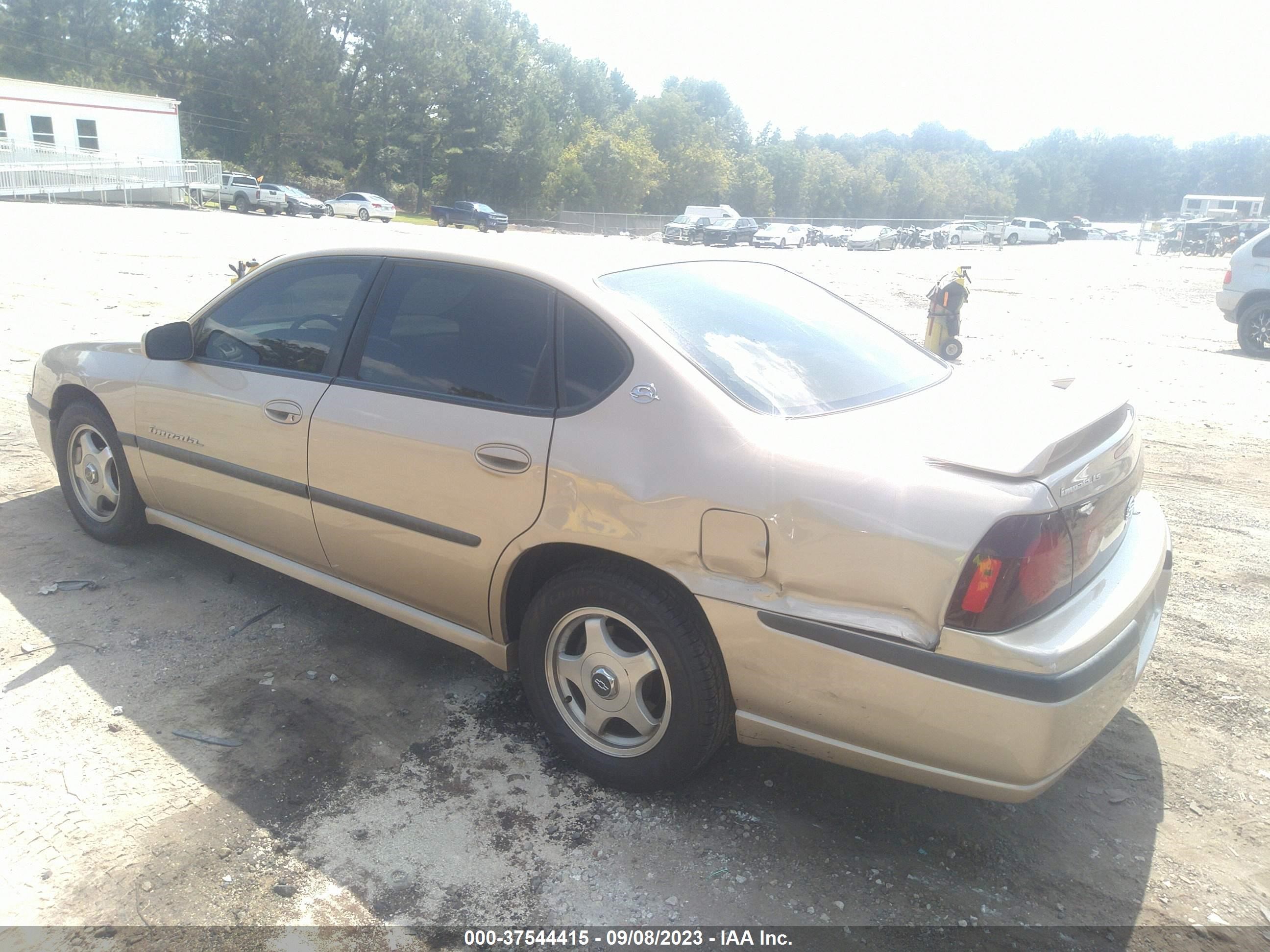 Photo 2 VIN: 2G1WH55K2Y9330145 - CHEVROLET IMPALA 