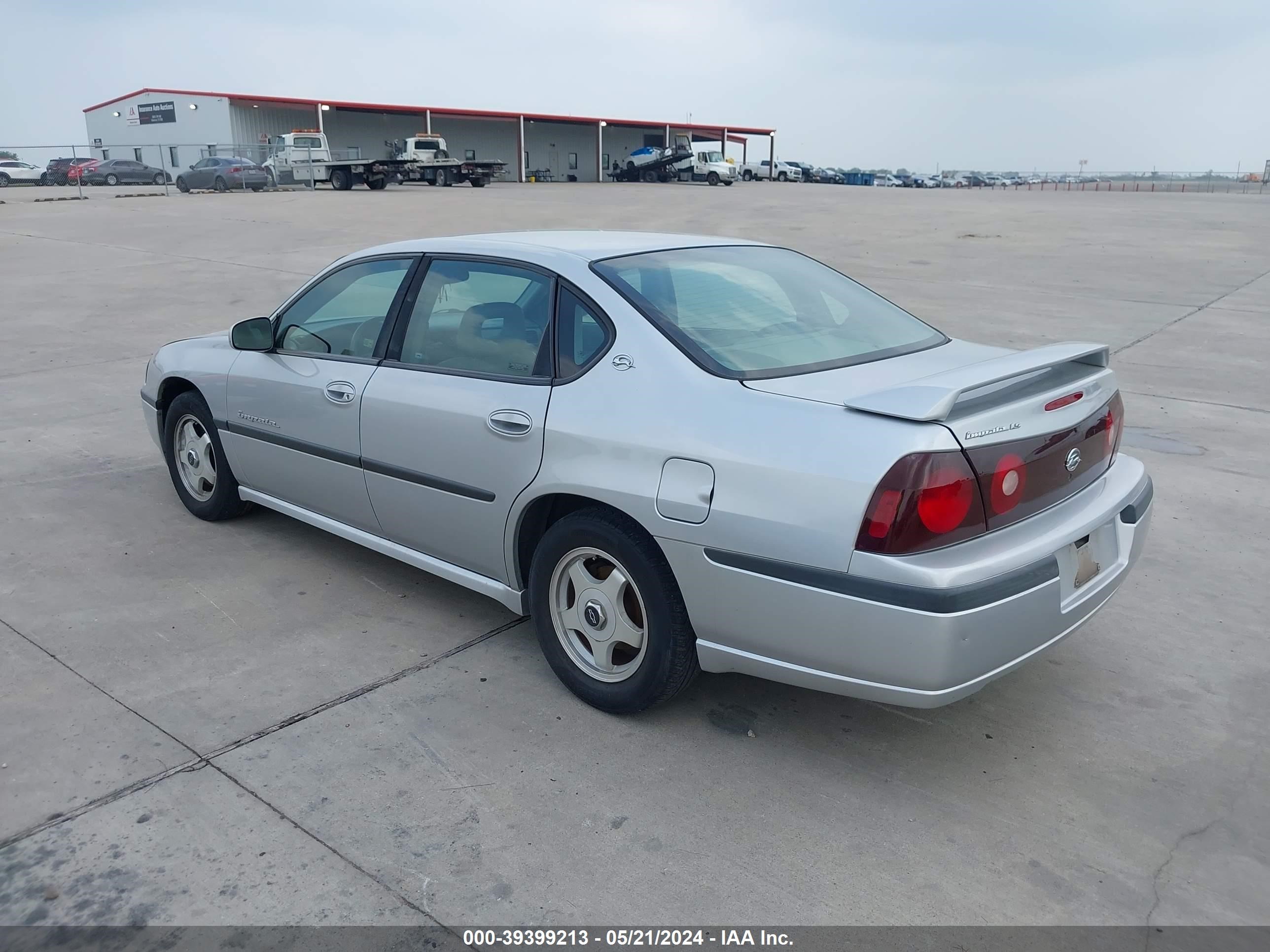 Photo 2 VIN: 2G1WH55K4Y9237420 - CHEVROLET IMPALA 