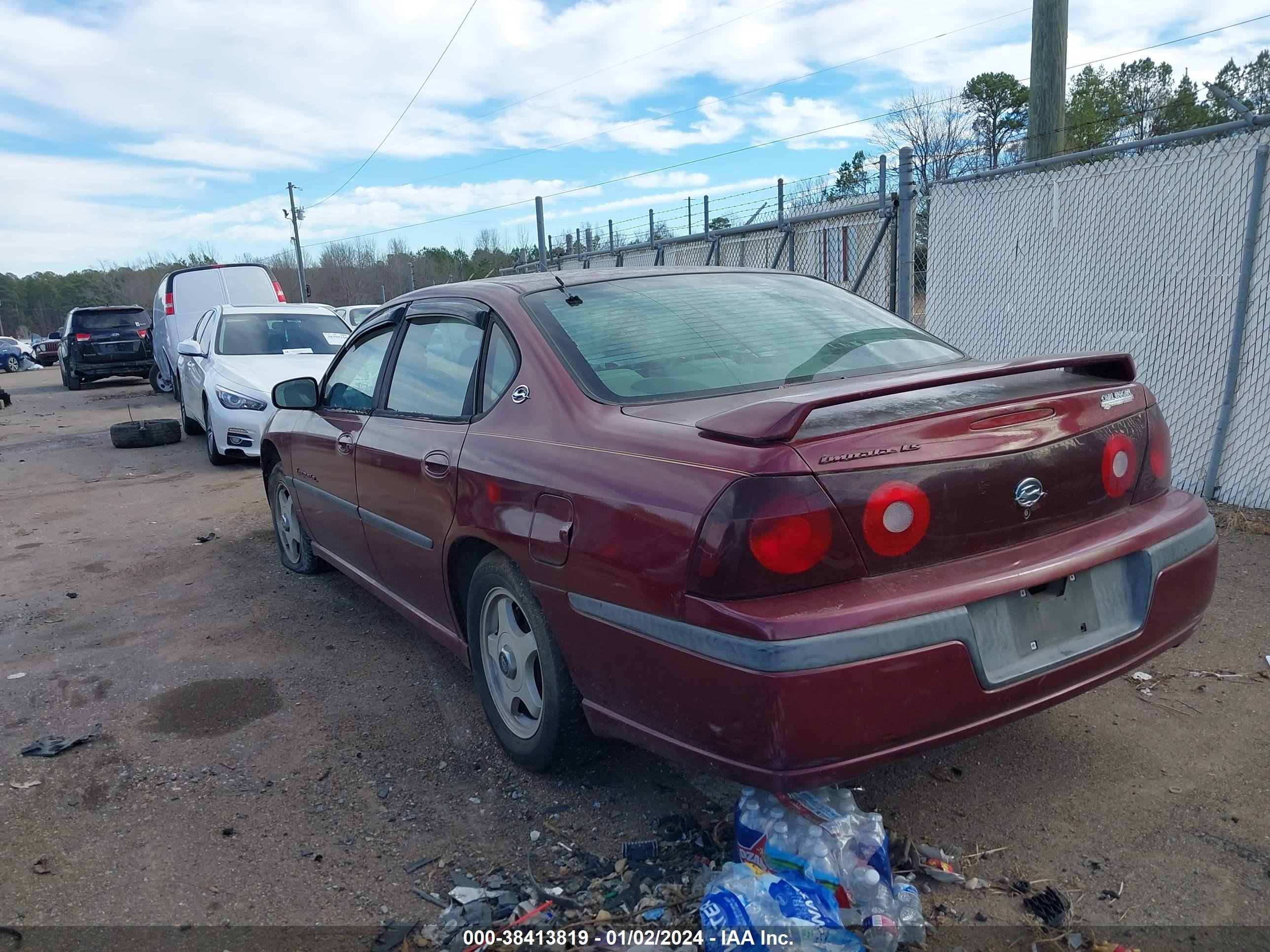 Photo 2 VIN: 2G1WH55K519302667 - CHEVROLET IMPALA 