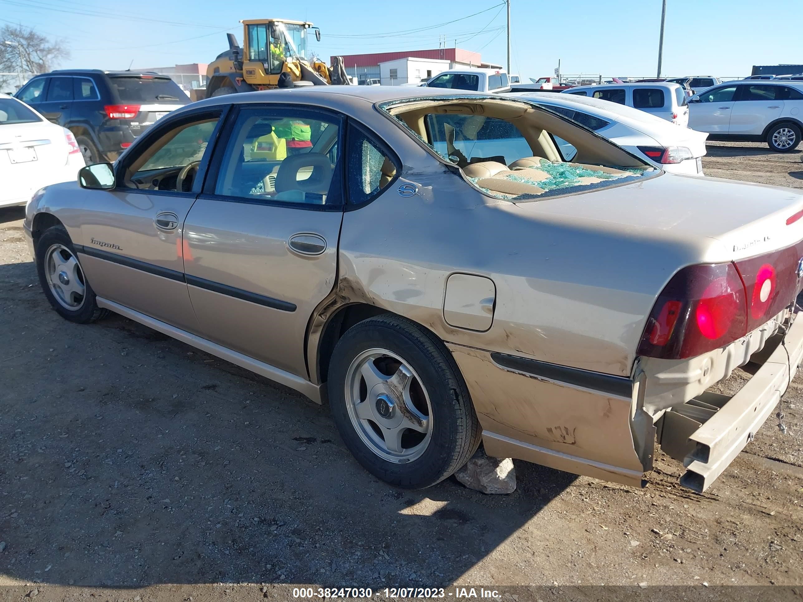 Photo 2 VIN: 2G1WH55K9Y9175285 - CHEVROLET IMPALA 