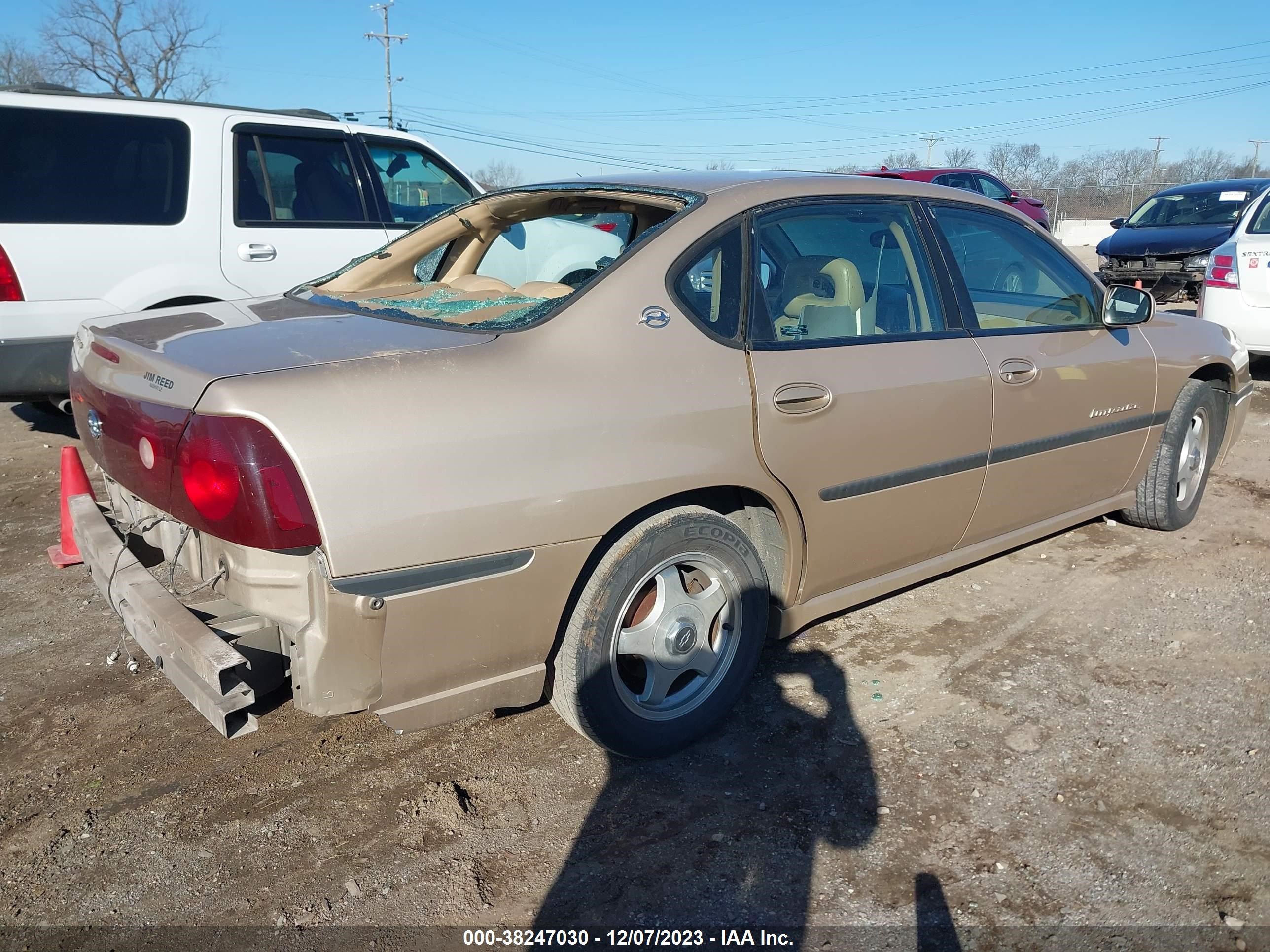 Photo 3 VIN: 2G1WH55K9Y9175285 - CHEVROLET IMPALA 