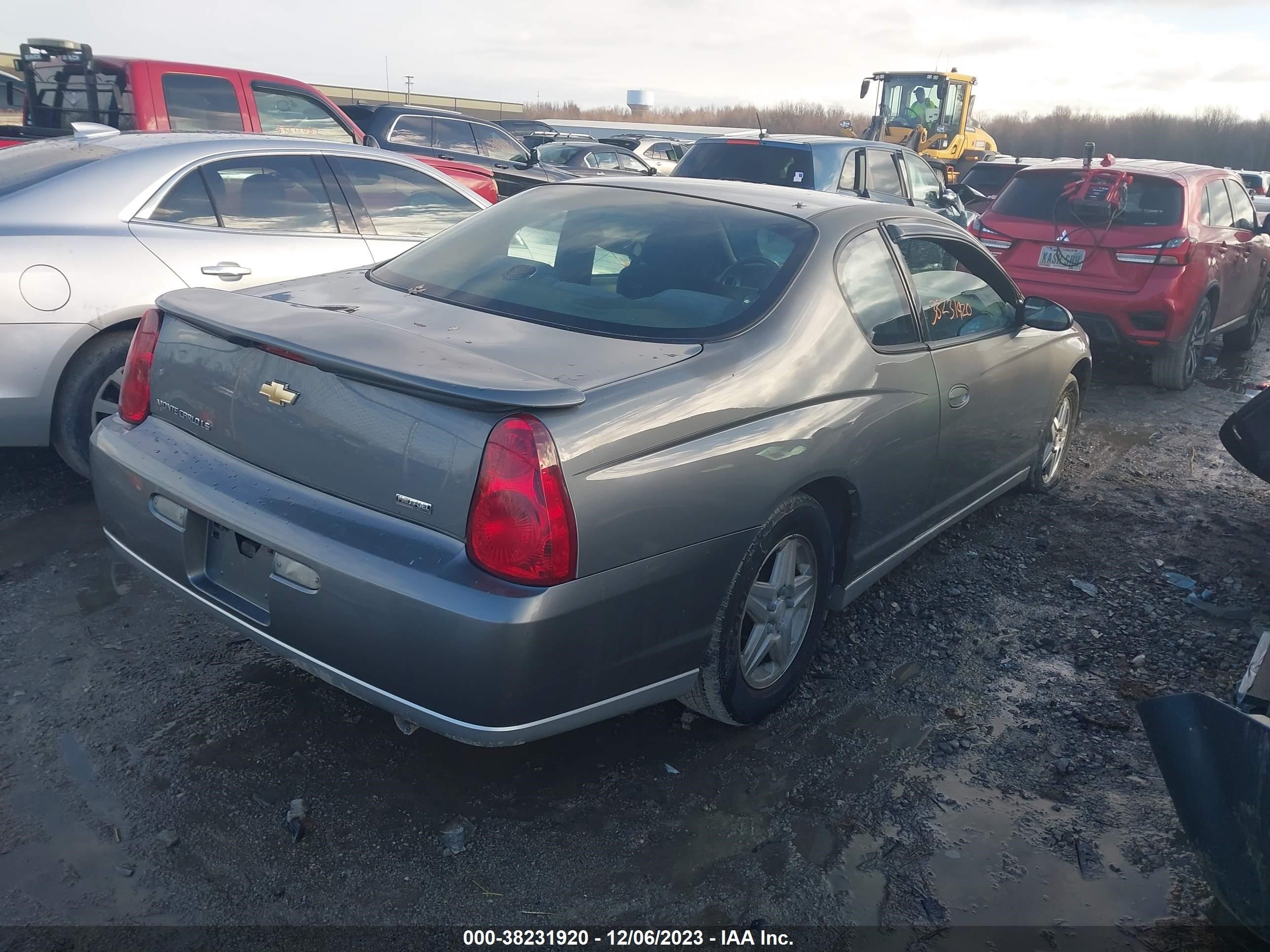 Photo 3 VIN: 2G1WJ15K179270872 - CHEVROLET MONTE CARLO 