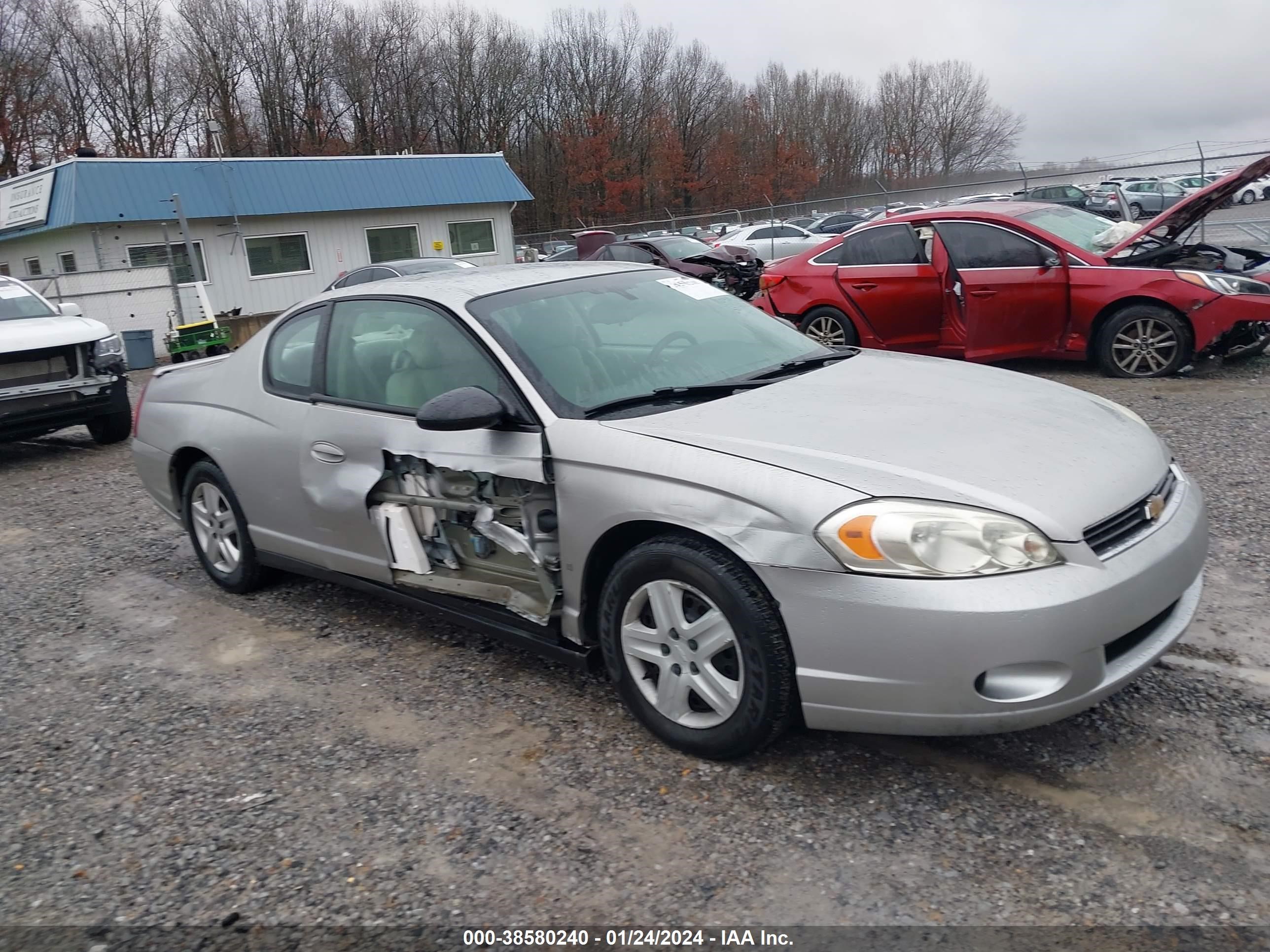 Photo 0 VIN: 2G1WJ15K269316434 - CHEVROLET MONTE CARLO 