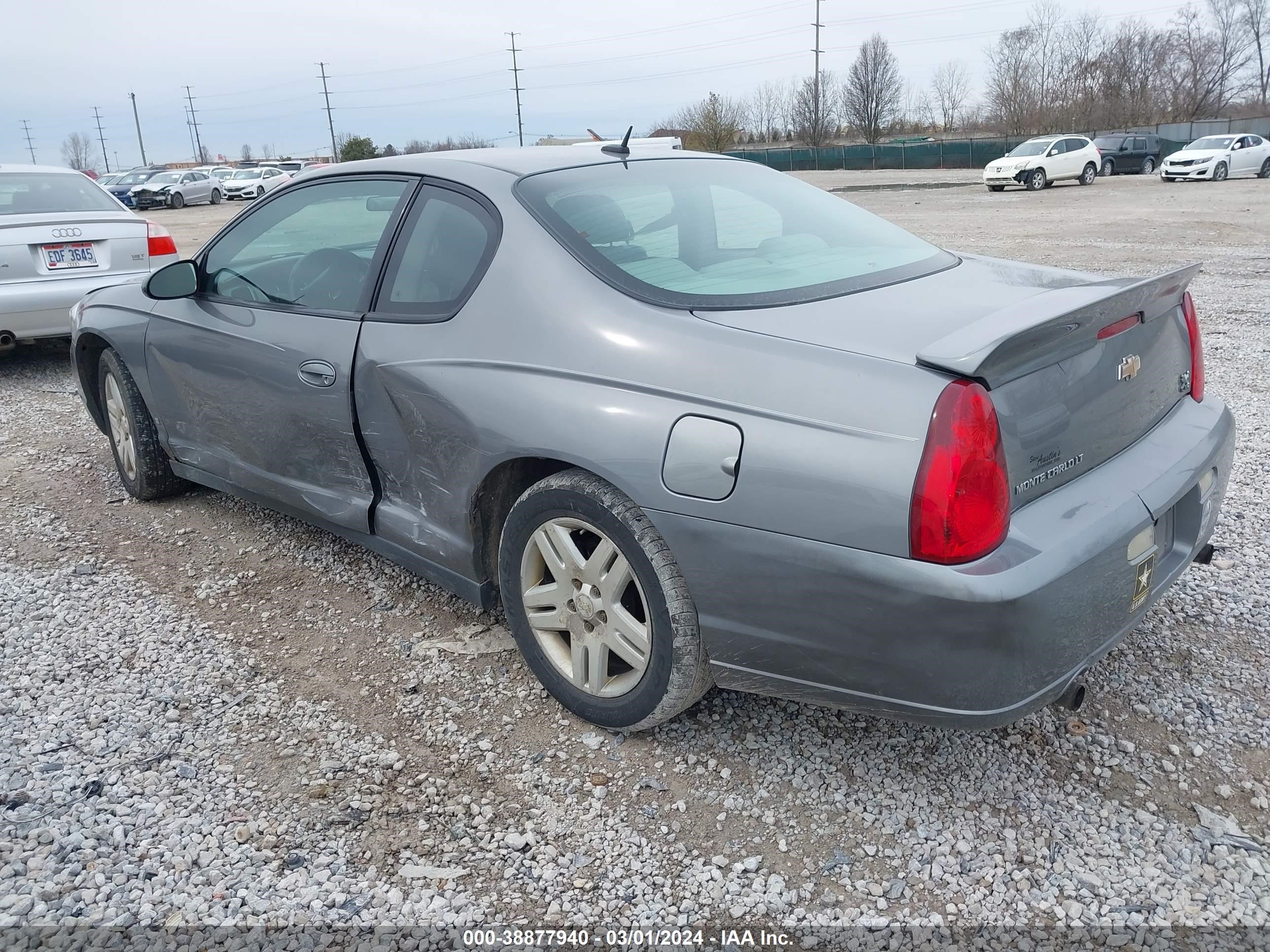 Photo 2 VIN: 2G1WK151969230851 - CHEVROLET MONTE CARLO 