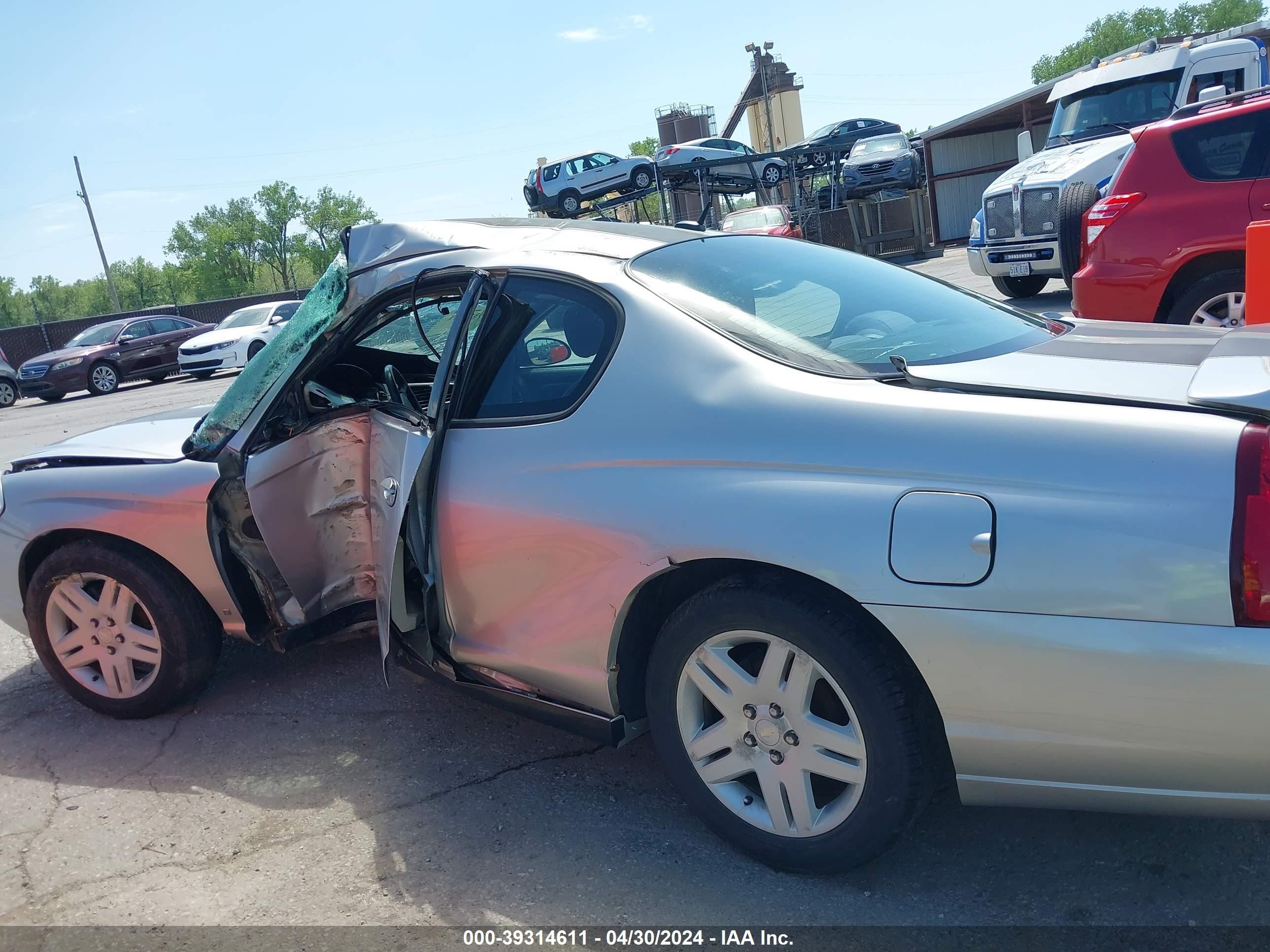 Photo 5 VIN: 2G1WK15K679306150 - CHEVROLET MONTE CARLO 